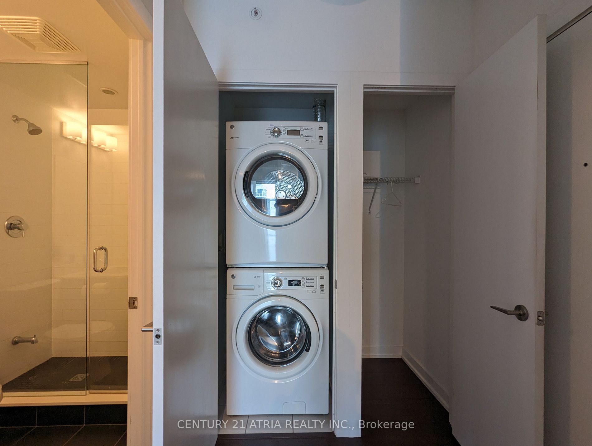 20 Bruyeres Mews, #1805