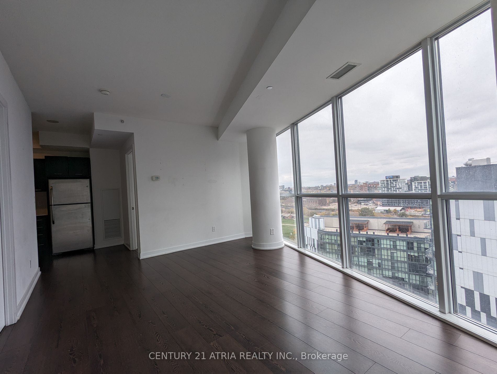 20 Bruyeres Mews, #1805