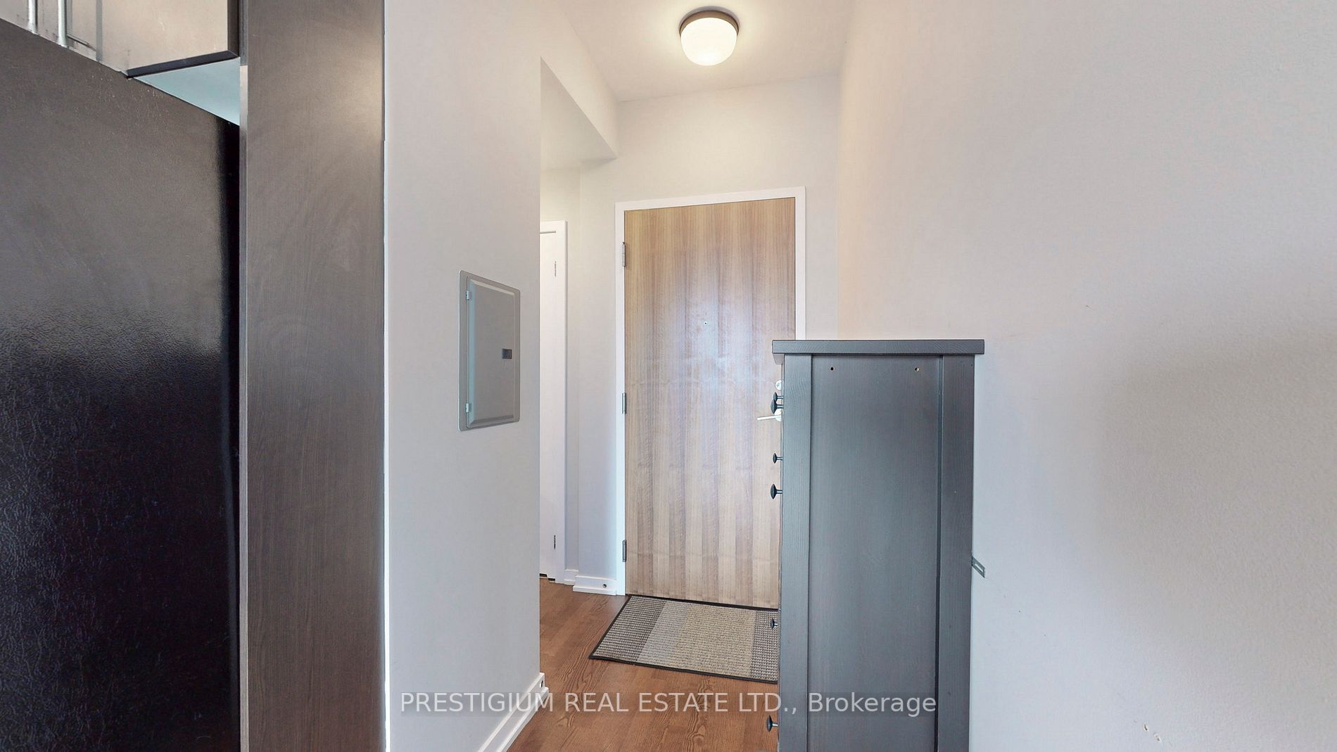 33 Lombard St, #3504