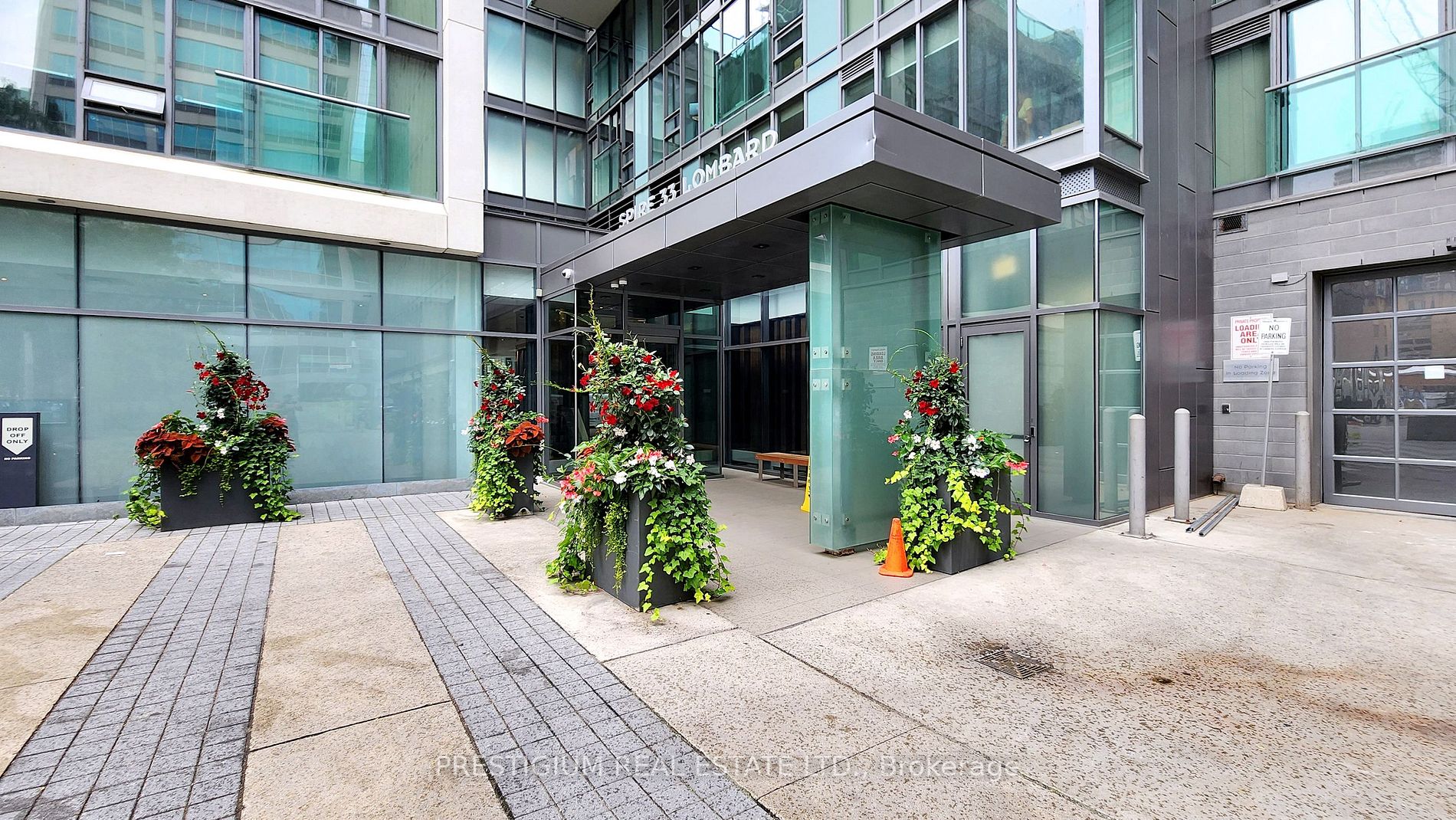 33 Lombard St, #3504