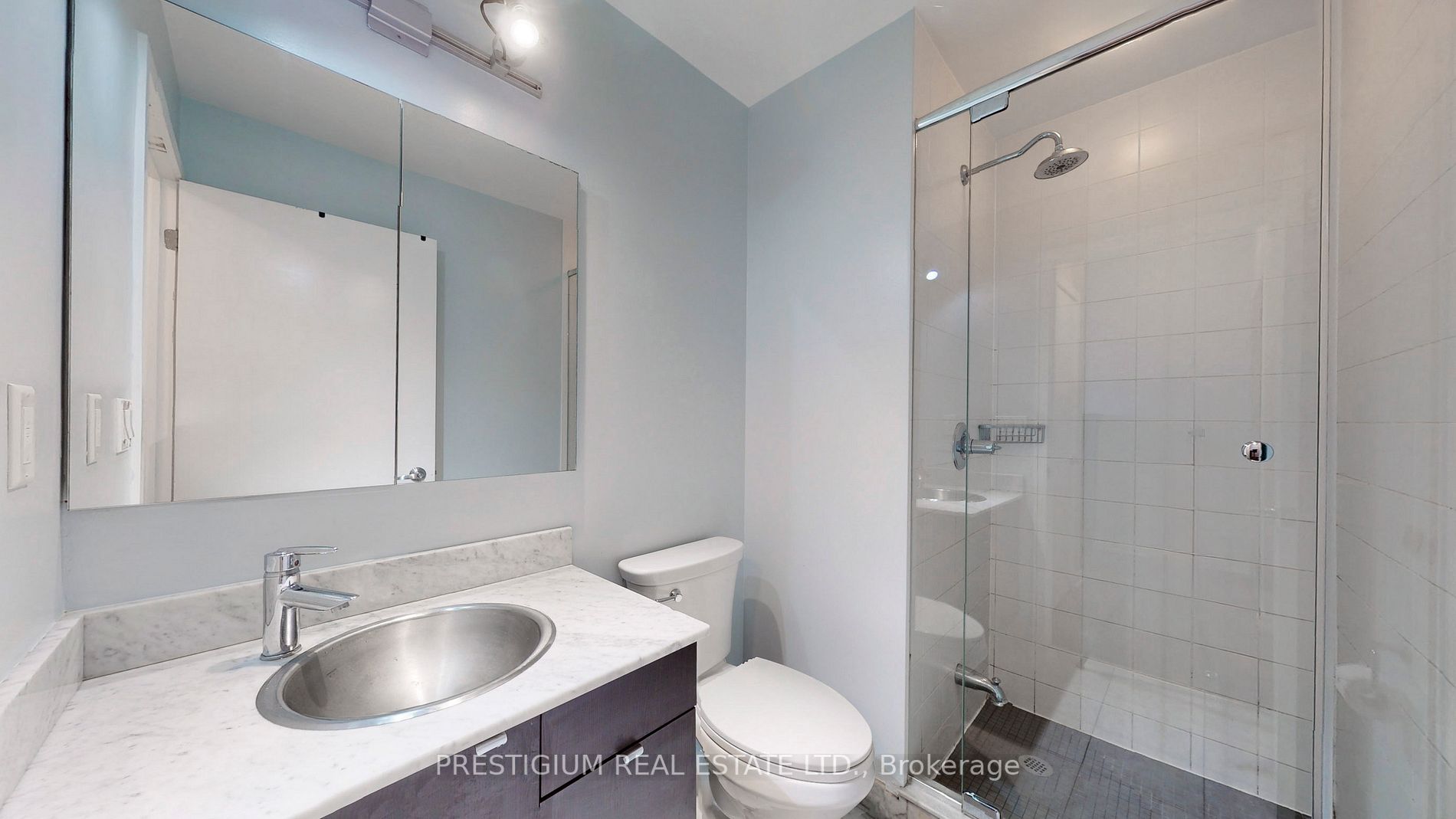33 Lombard St, #3504