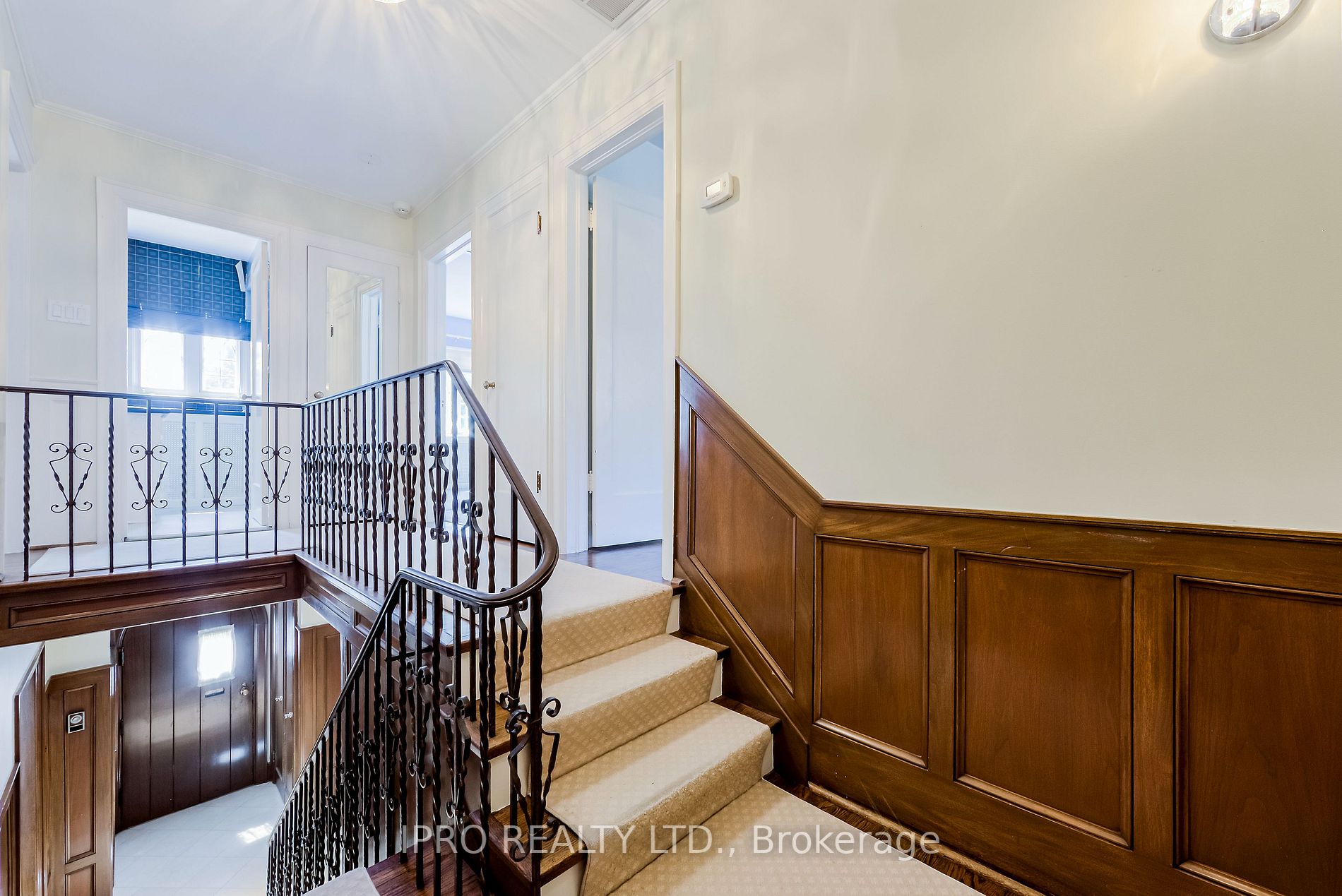 599 Spadina Rd