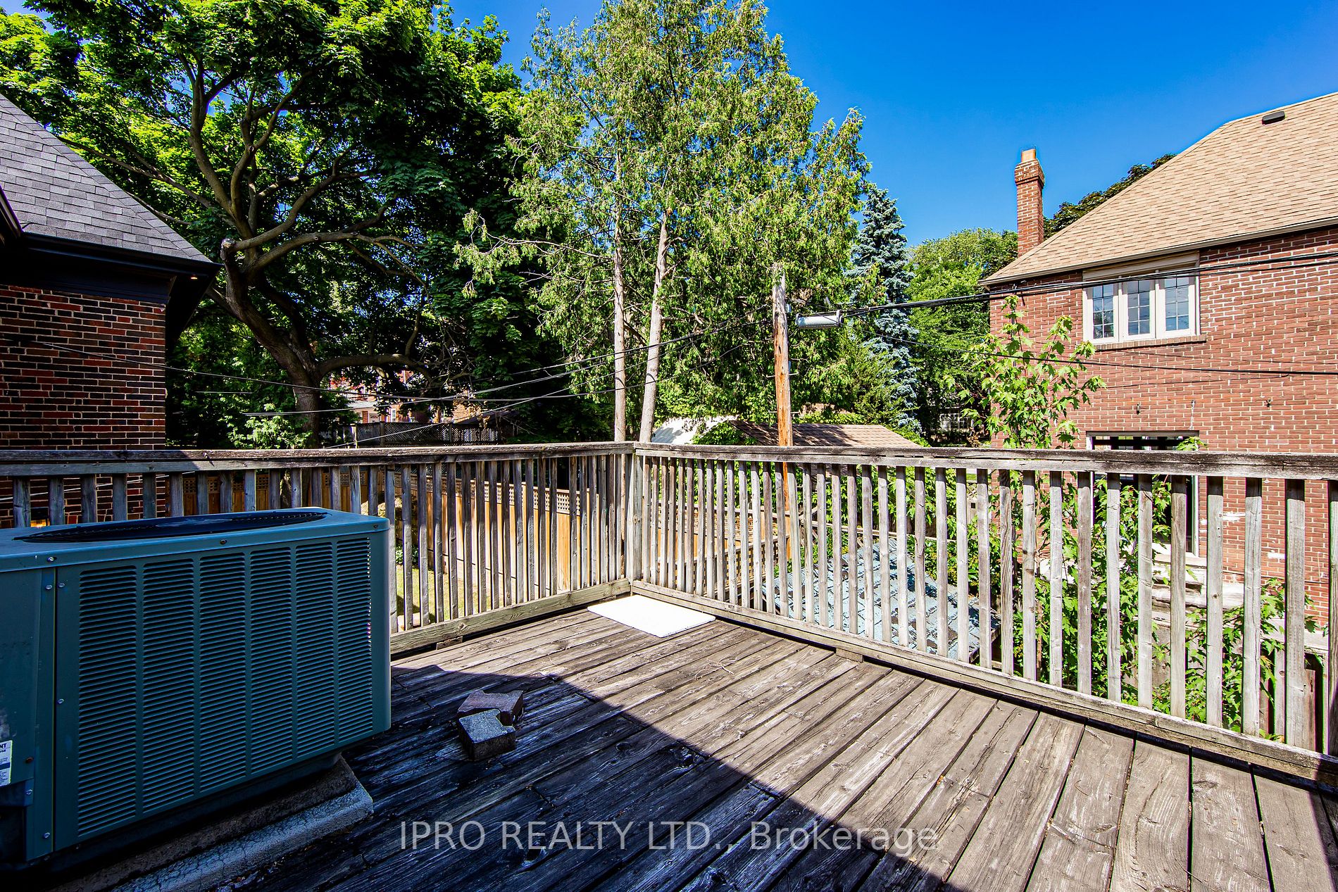599 Spadina Rd