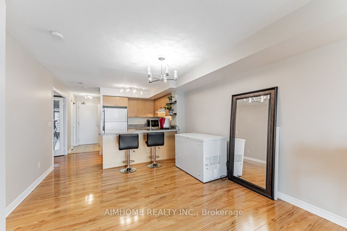 17 Barberry Pl, #1205