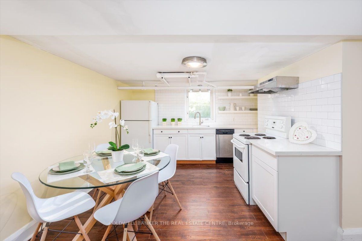 93 Douglas Cres, #93B