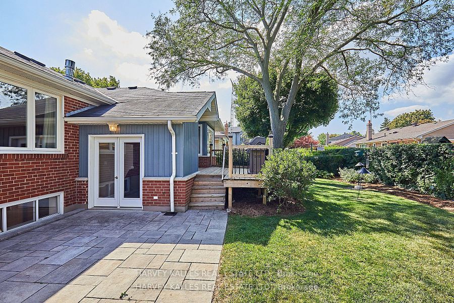 39 Cedarbank Cres