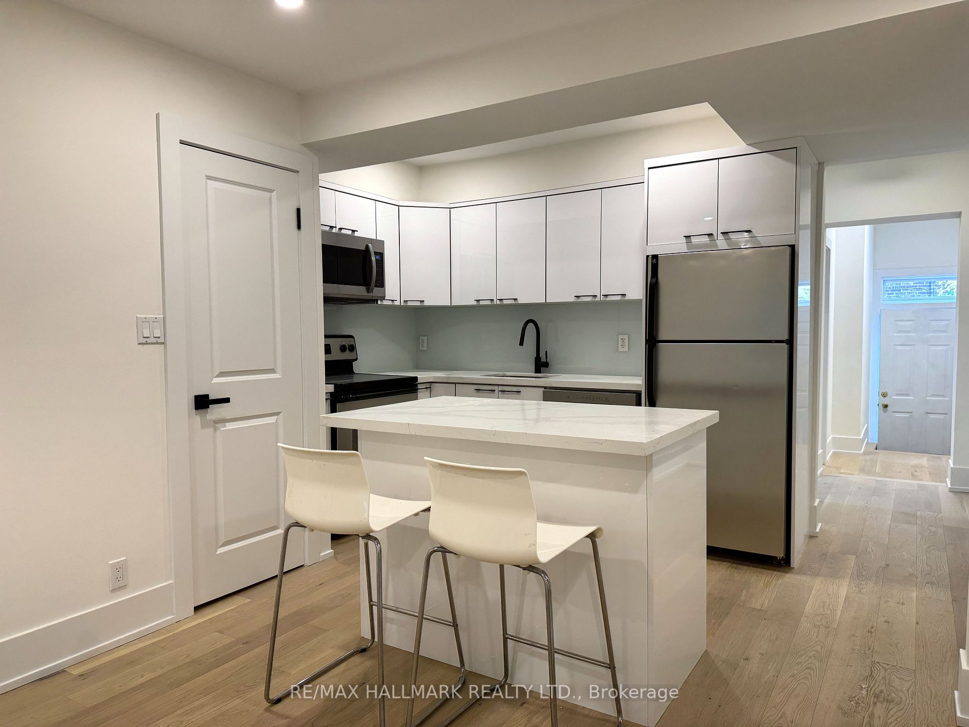 3 Beatrice St, #Main