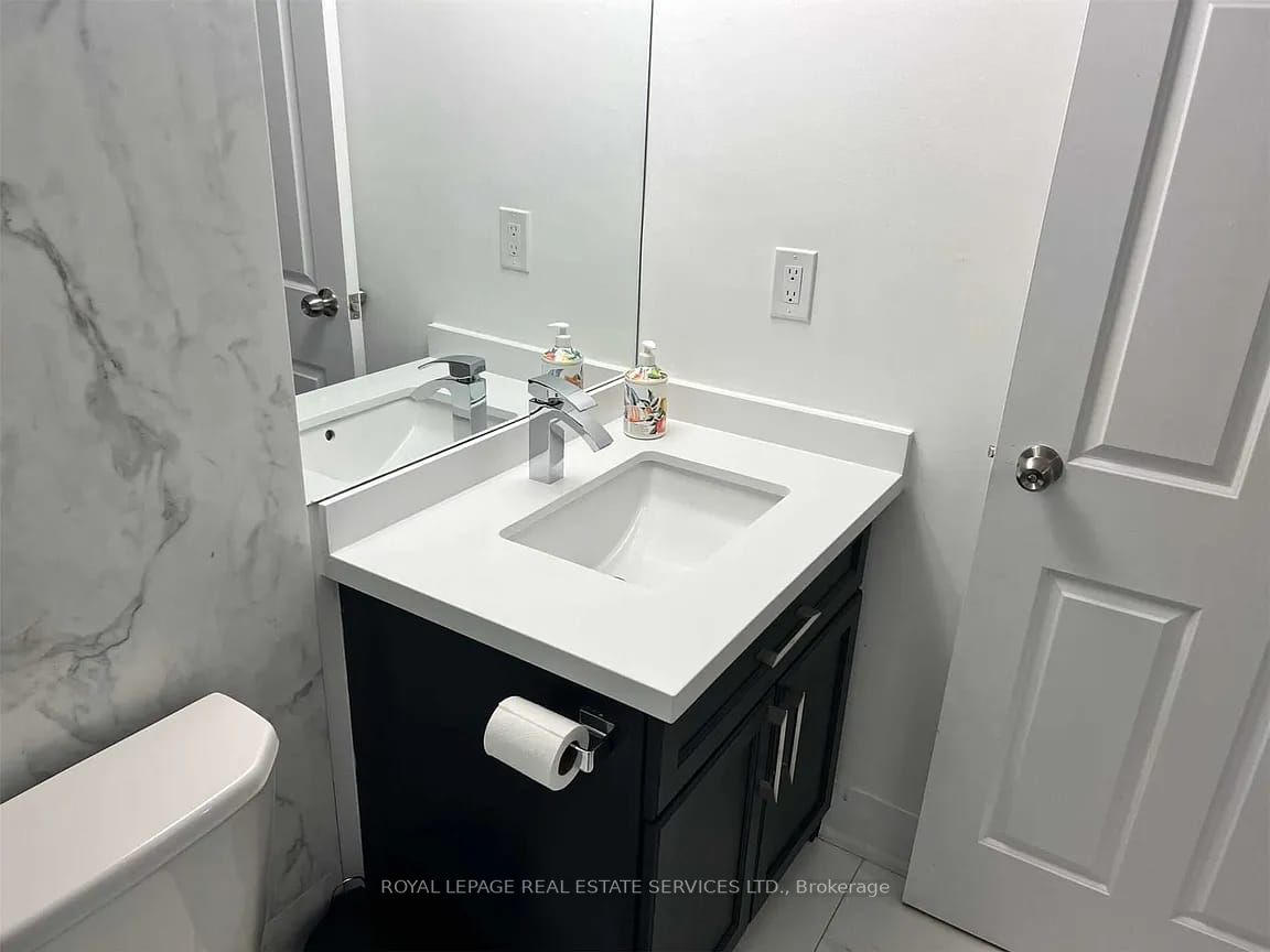 80 St. Patrick St, #922