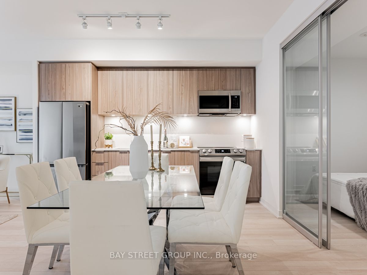357 King St W, #1409