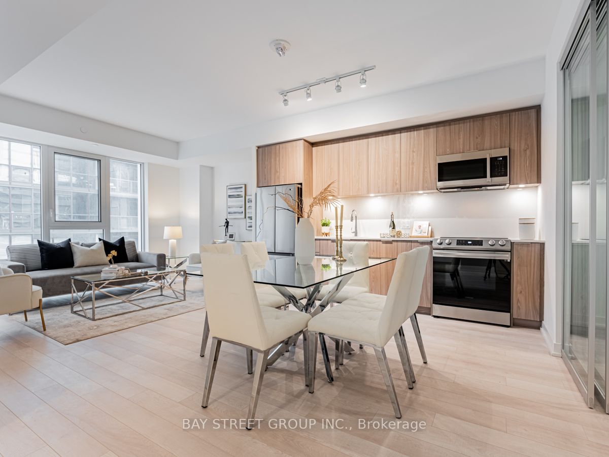 357 King St W, #1409