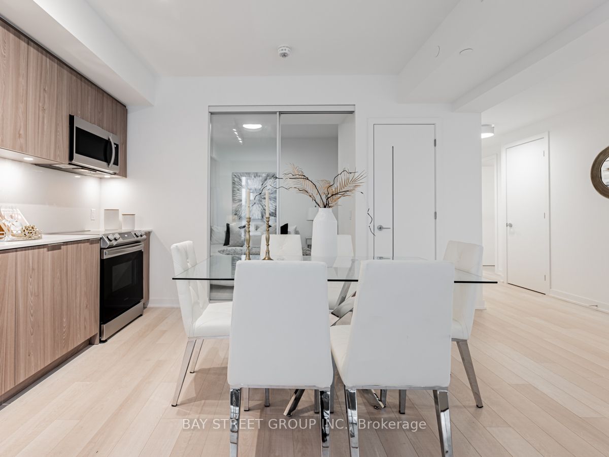 357 King St W, #1409