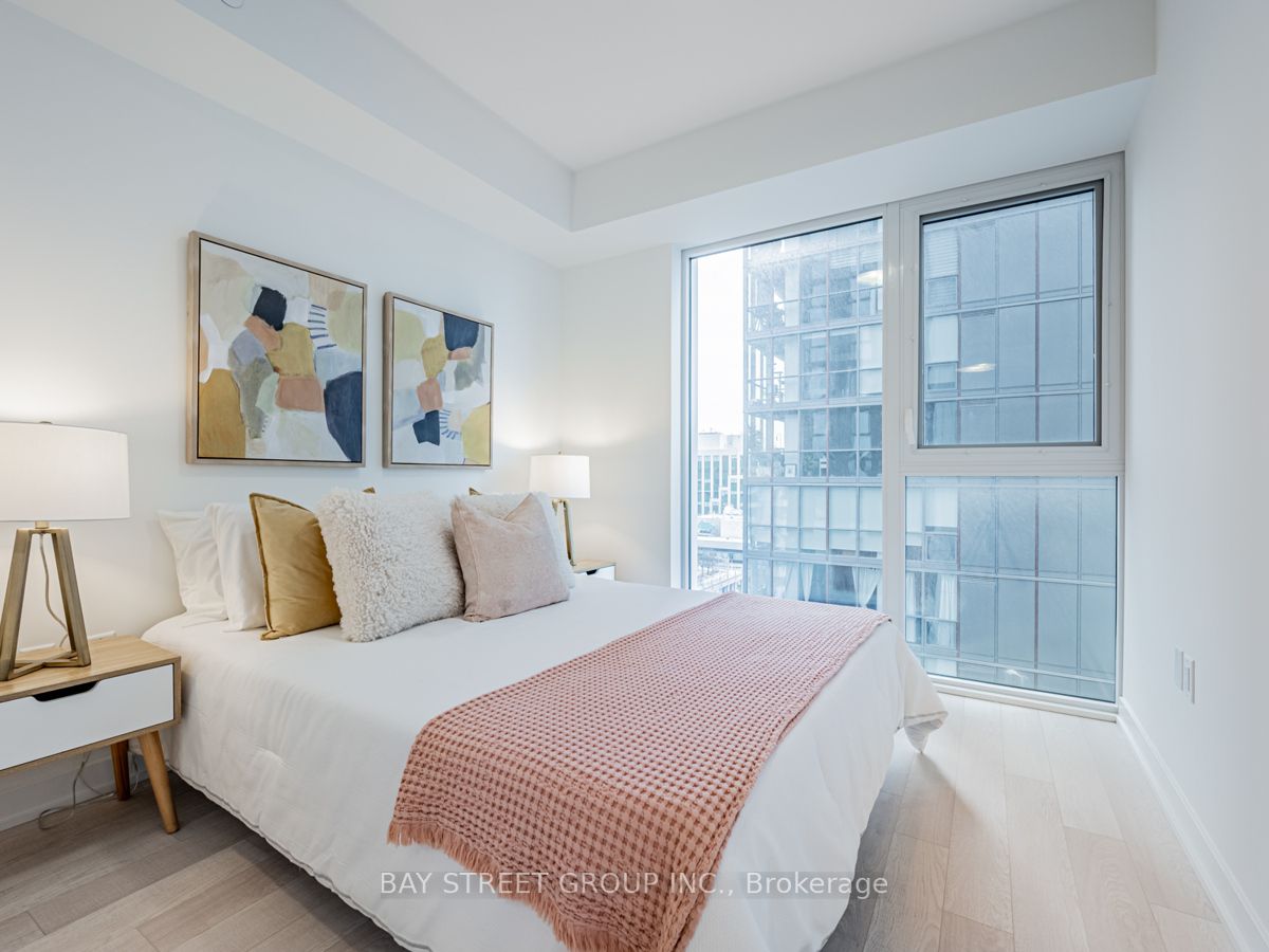 357 King St W, #1409
