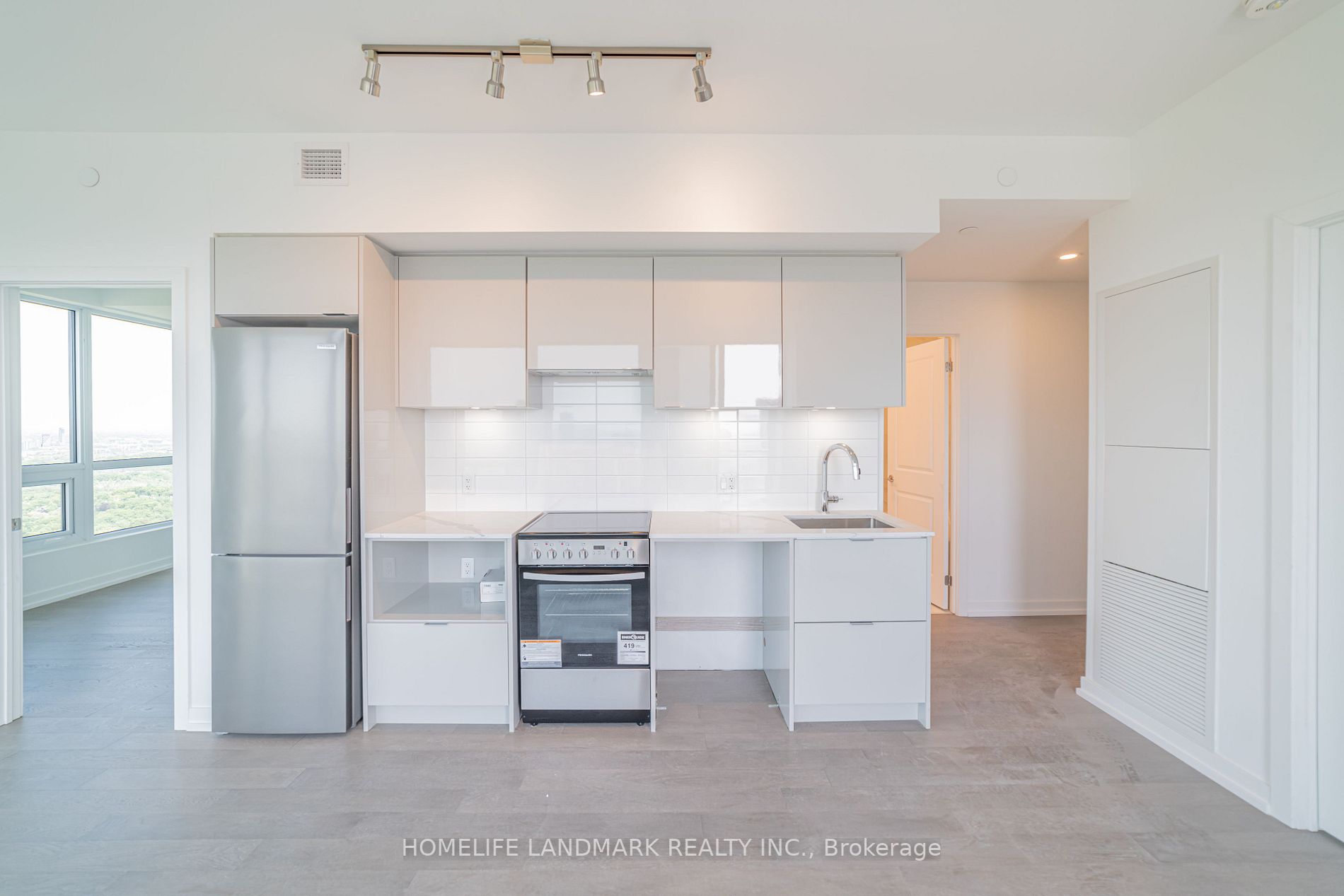 395 Bloor St E, #5104
