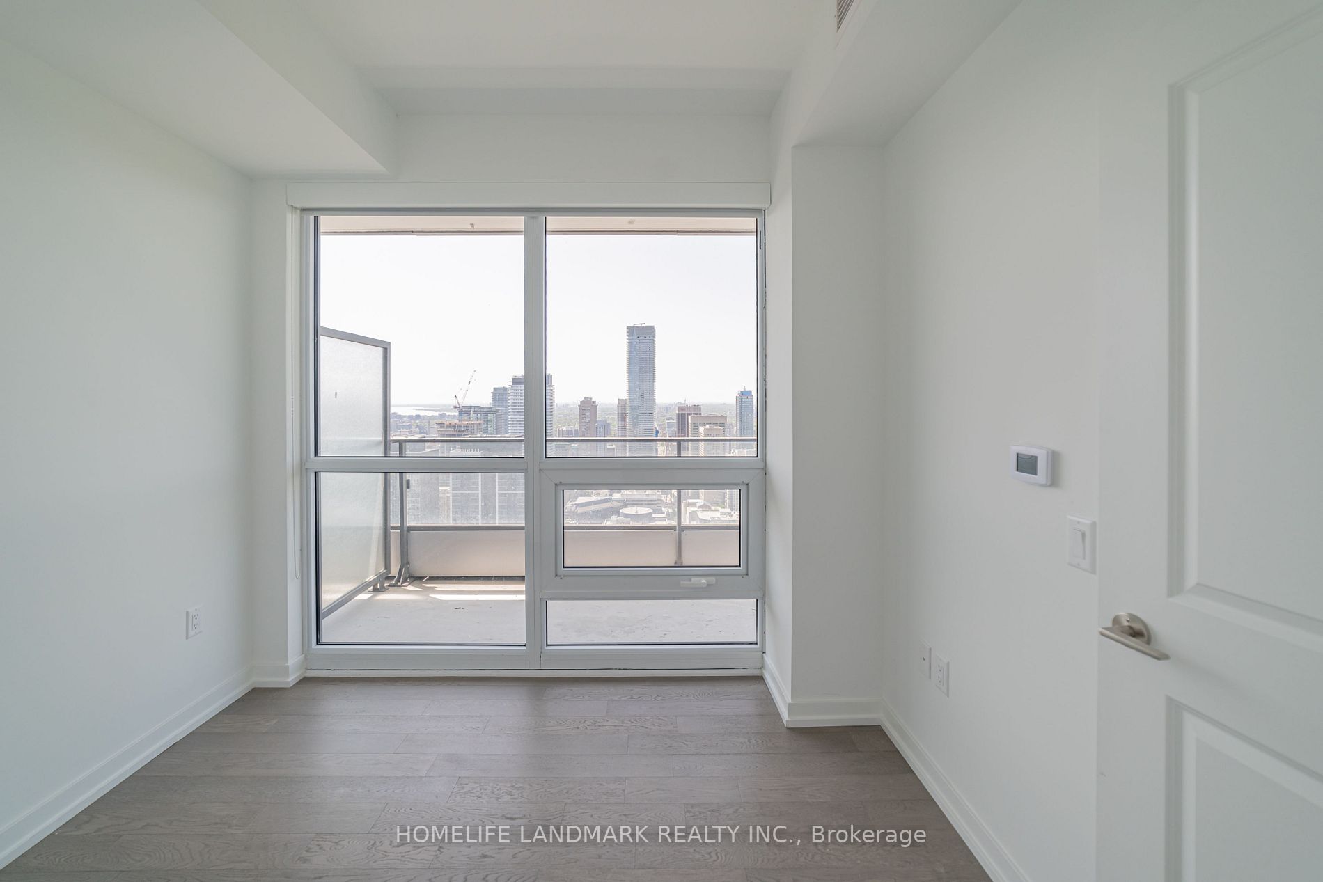 395 Bloor St E, #5104