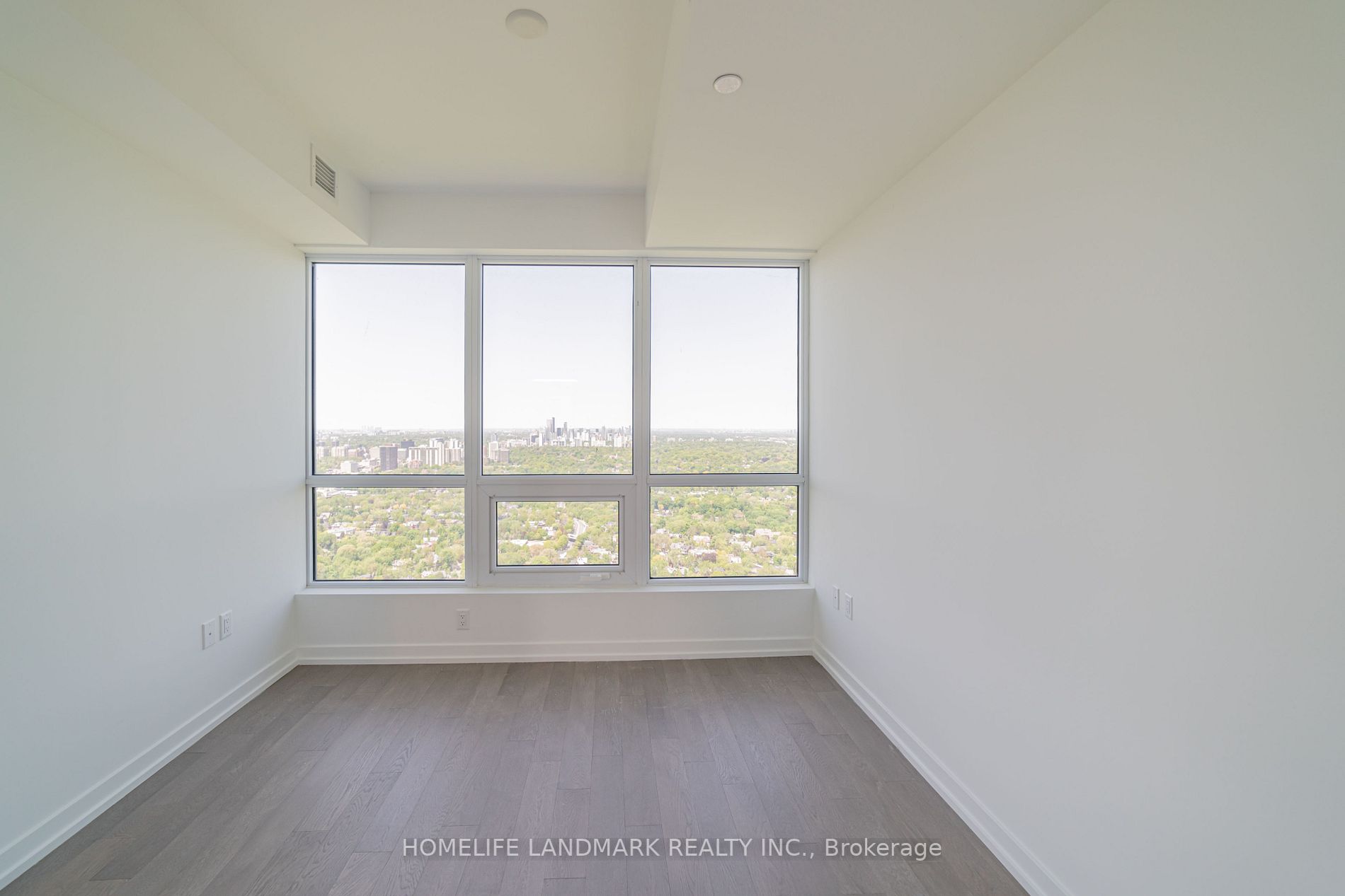395 Bloor St E, #5104