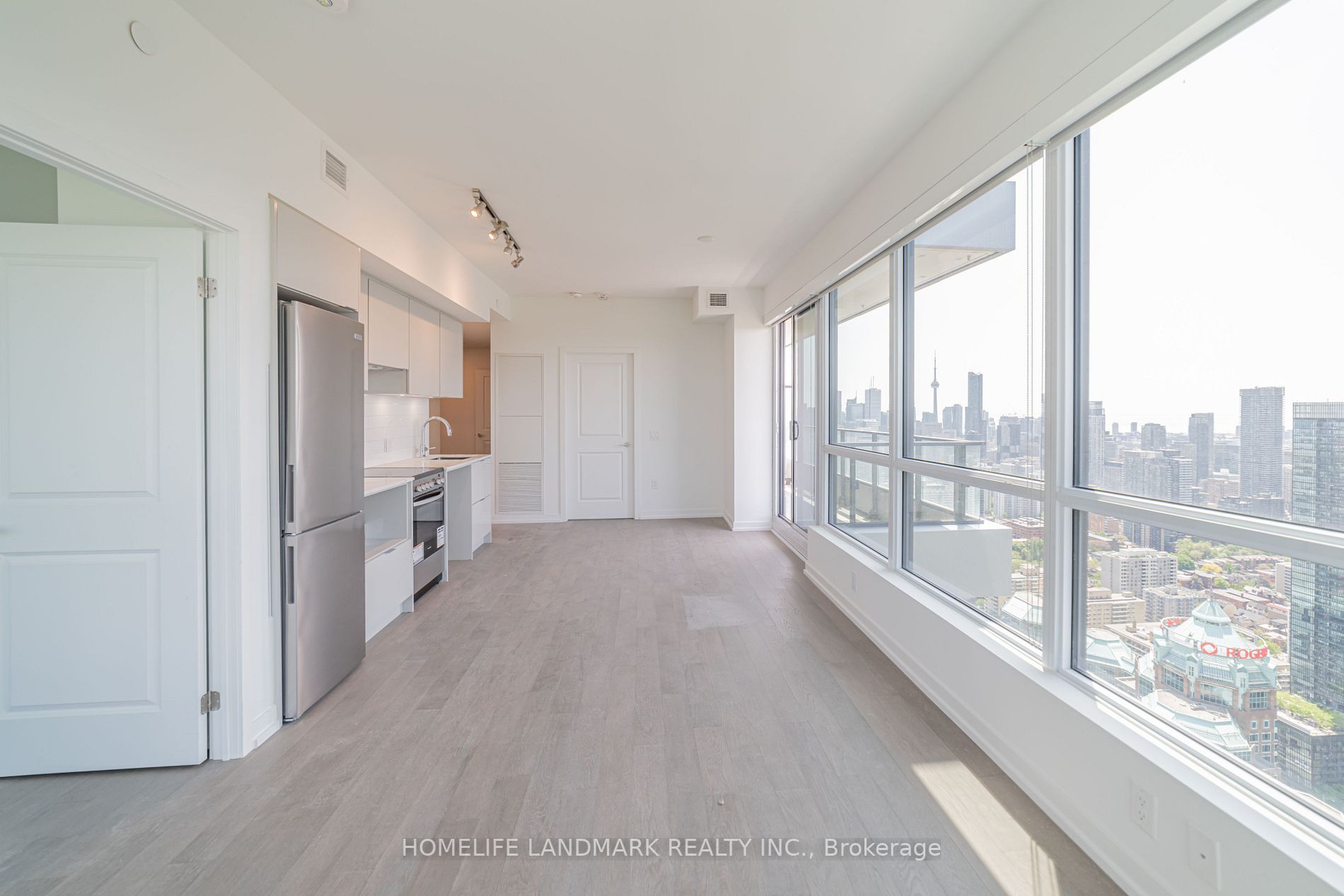 395 Bloor St E, #5104