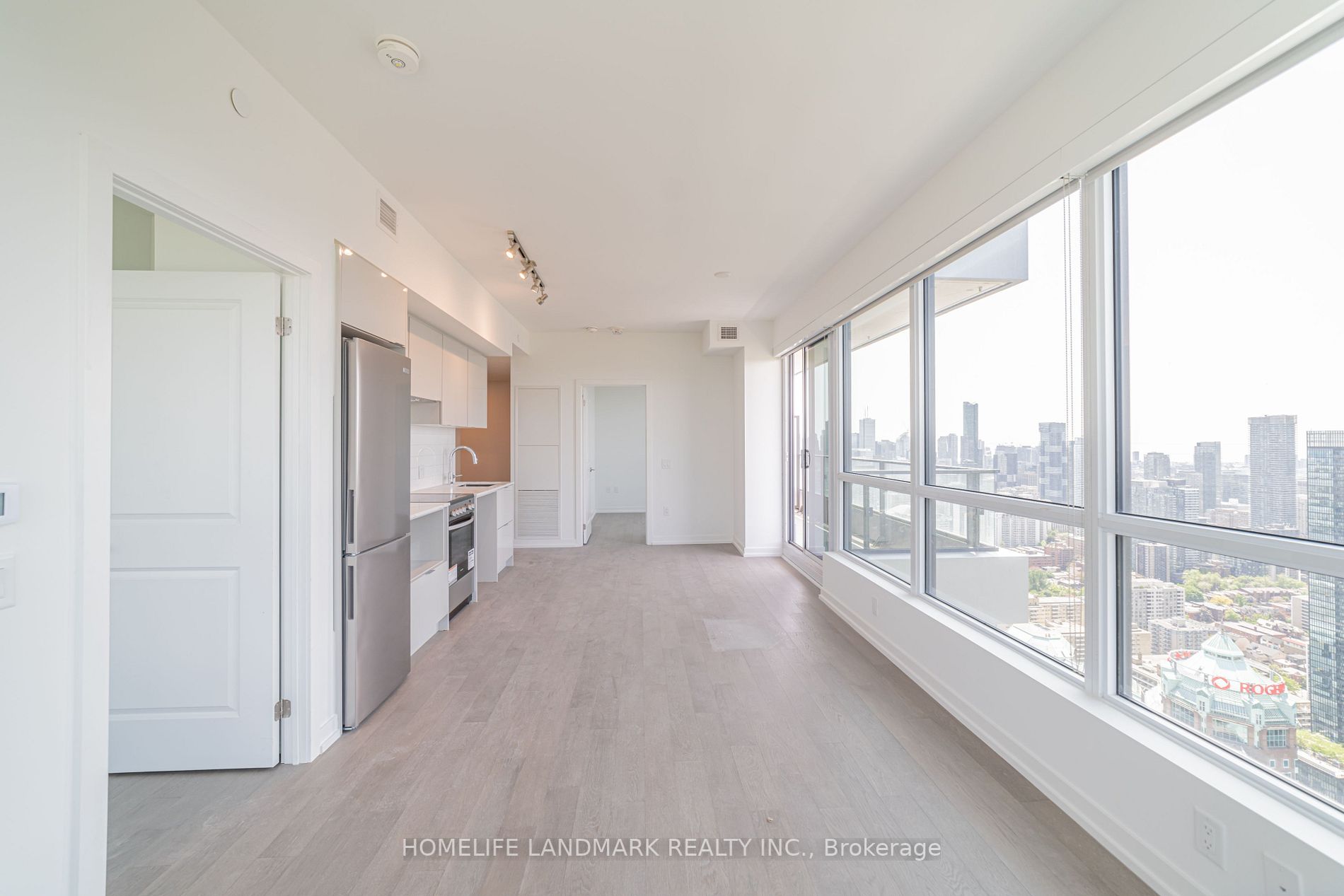 395 Bloor St E, #5104
