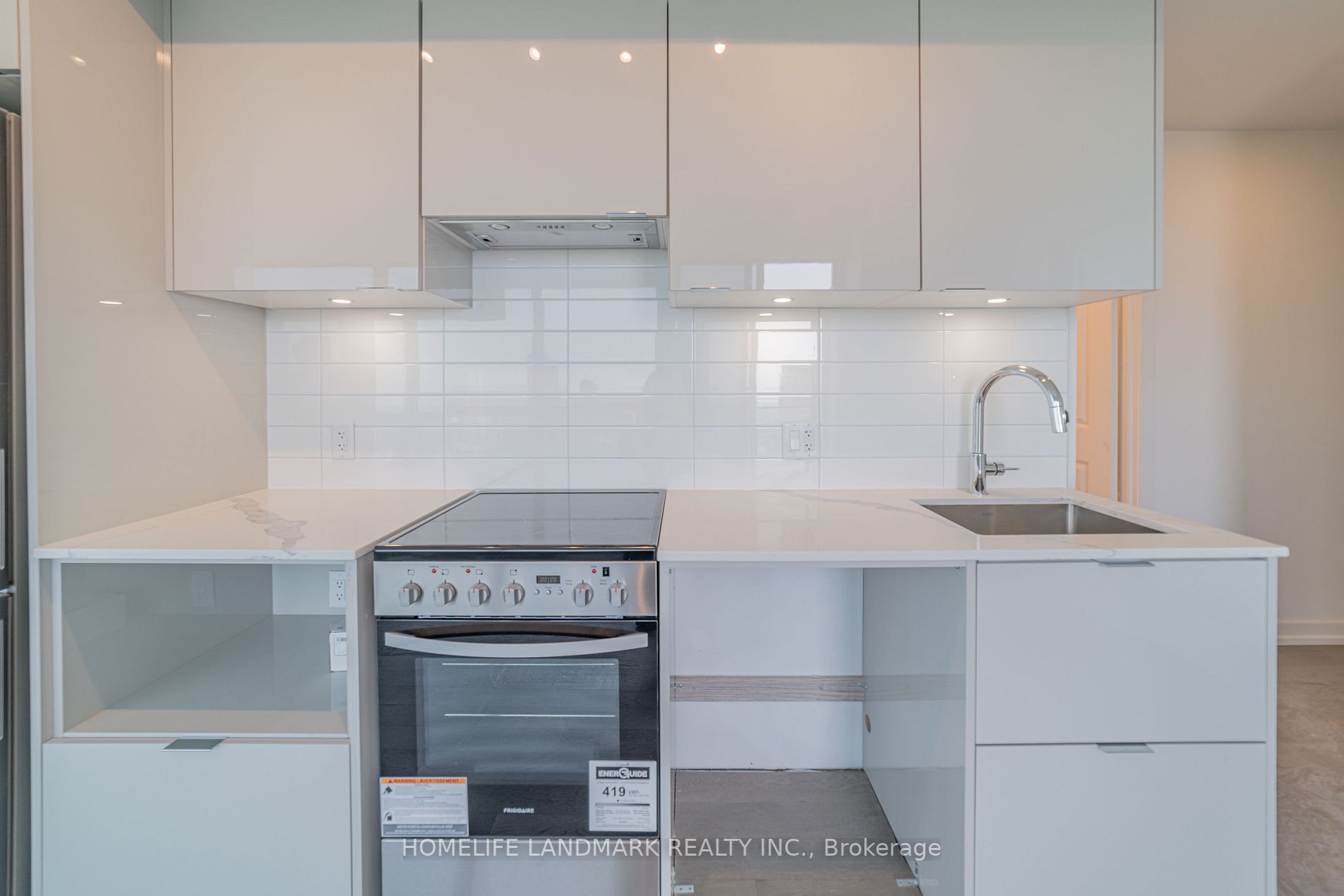 395 Bloor St E, #5104