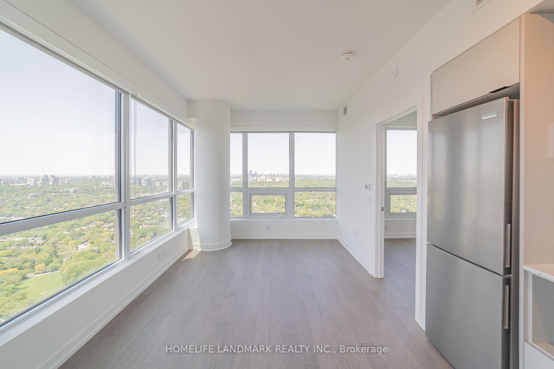 395 Bloor St E, #5104