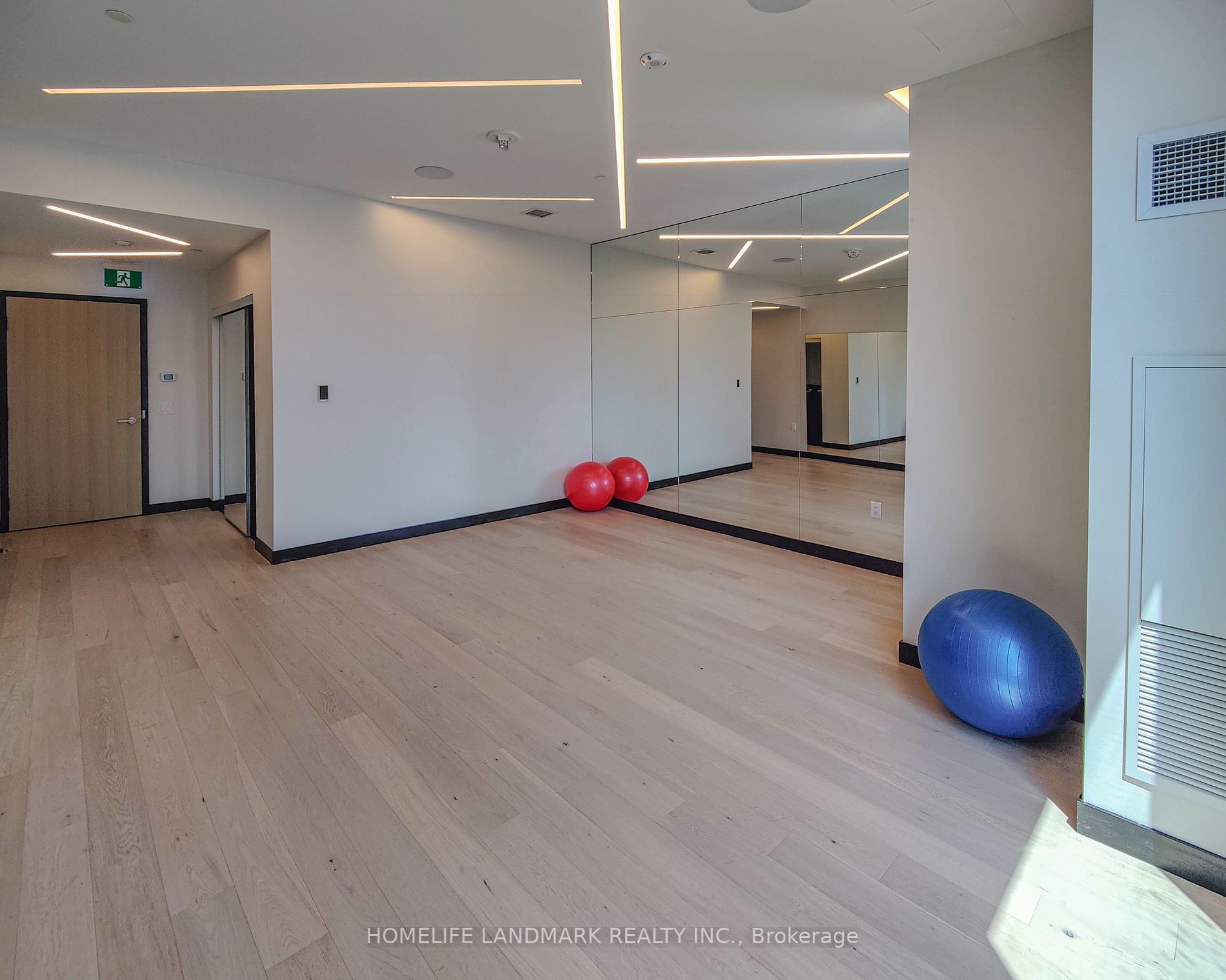 395 Bloor St E, #5104