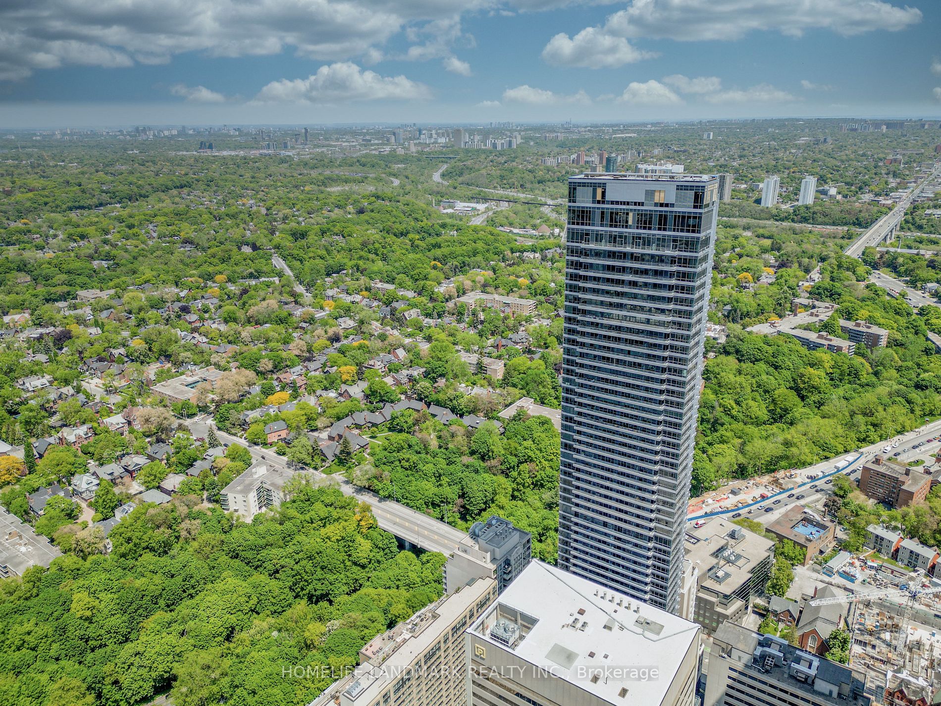 395 Bloor St E, #5104
