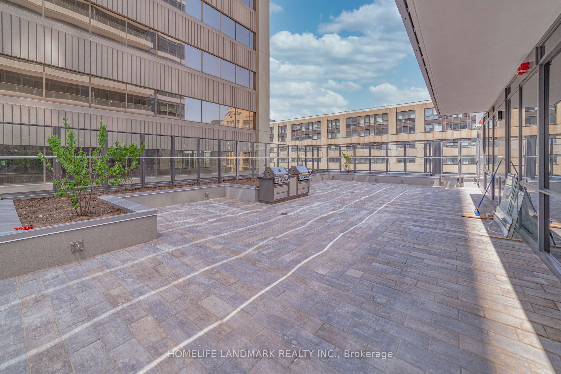 395 Bloor St E, #5104