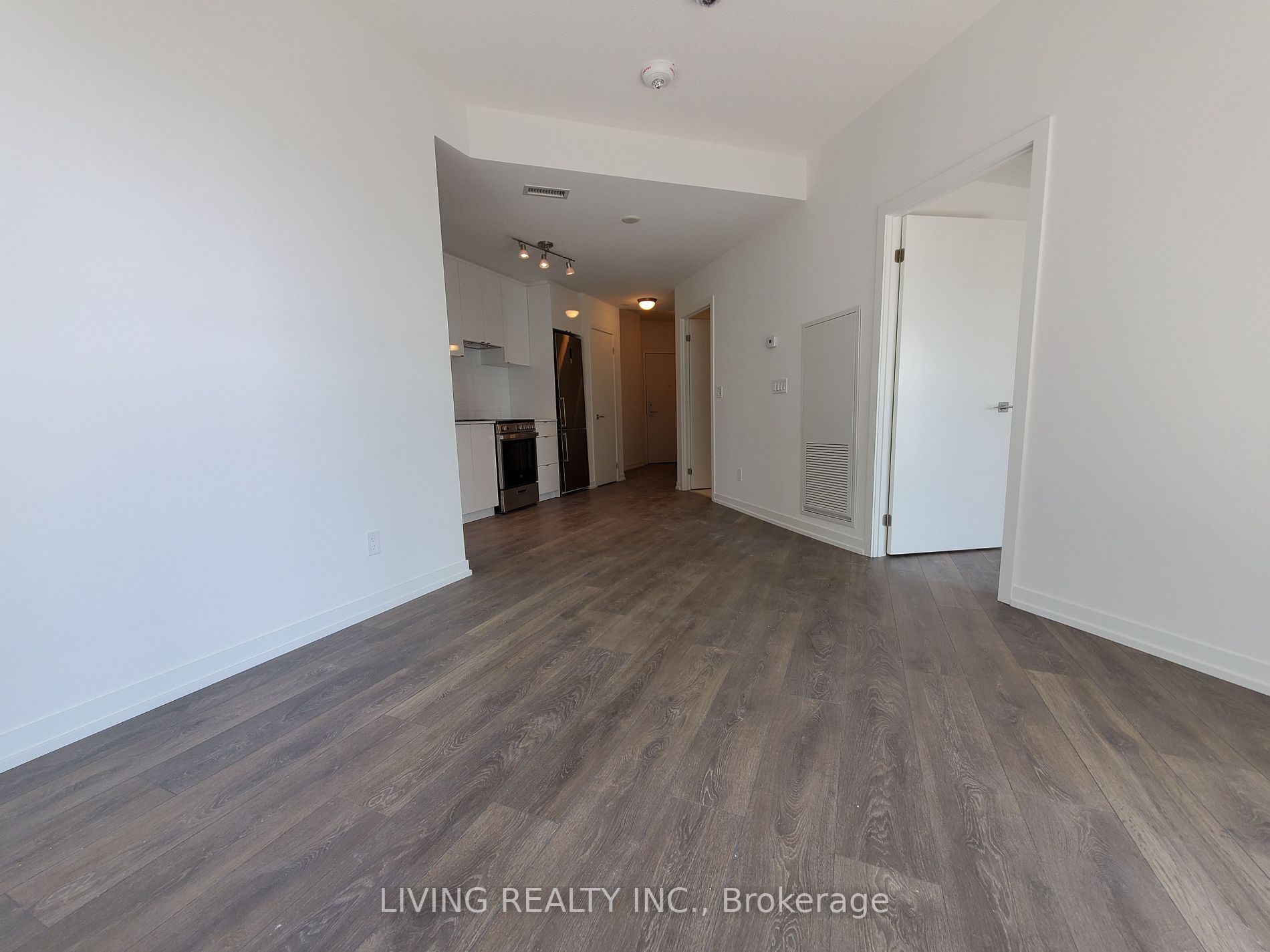 49 East Liberty St, #1207