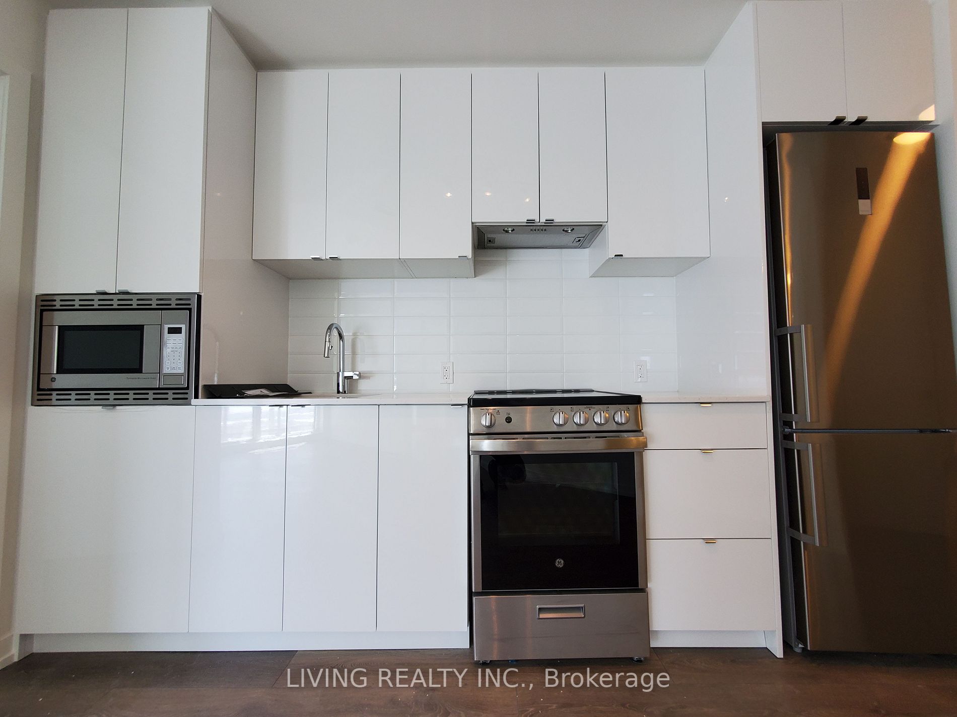 49 East Liberty St, #1207