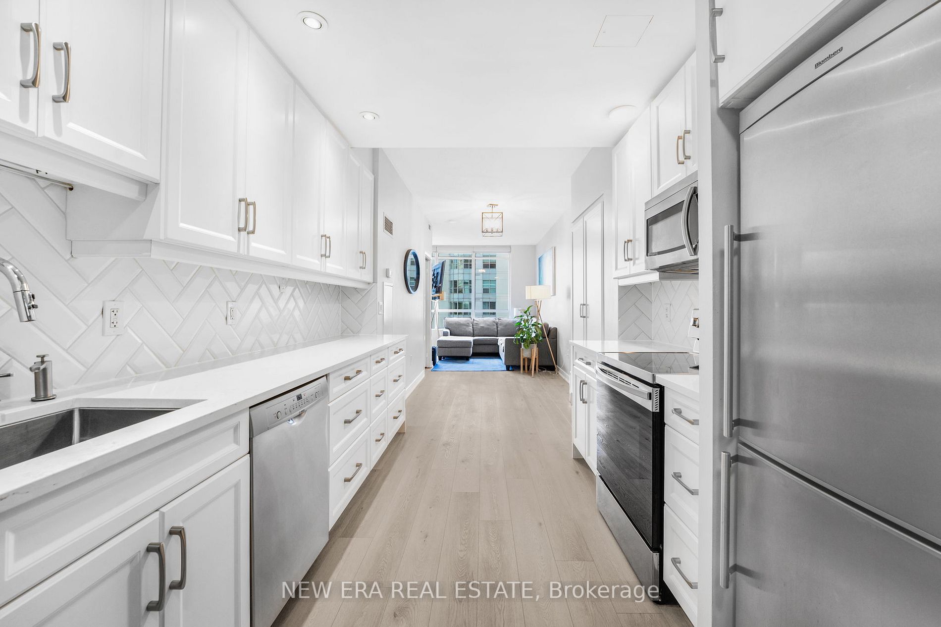 38 Dan Leckie Way, #510