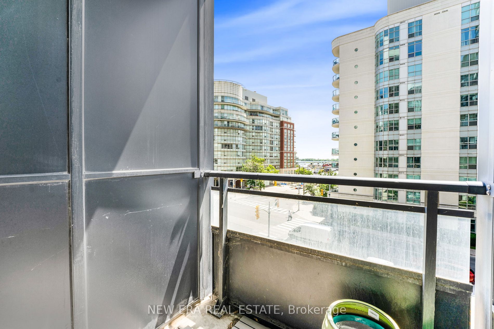 38 Dan Leckie Way, #510
