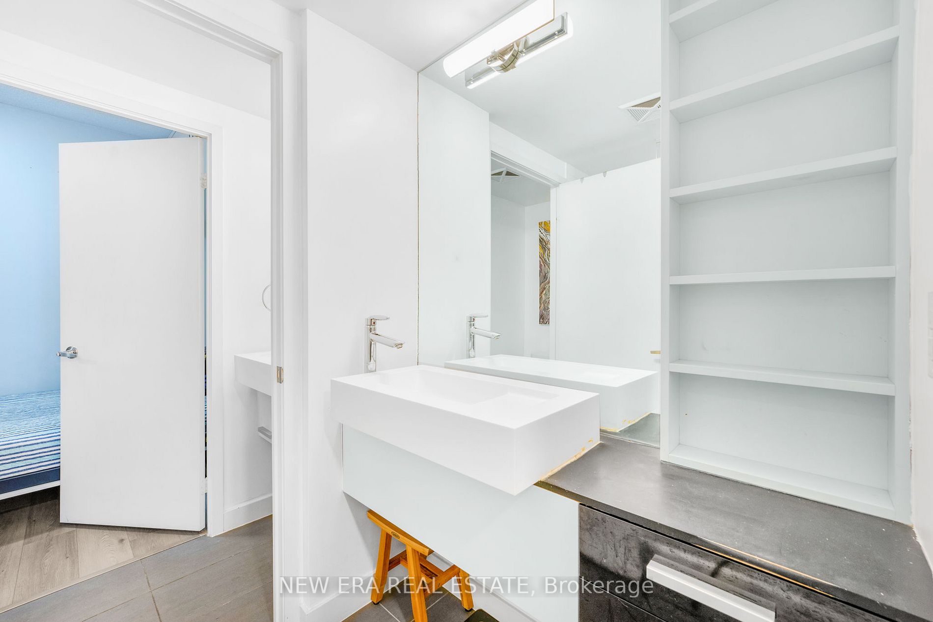 38 Dan Leckie Way, #510