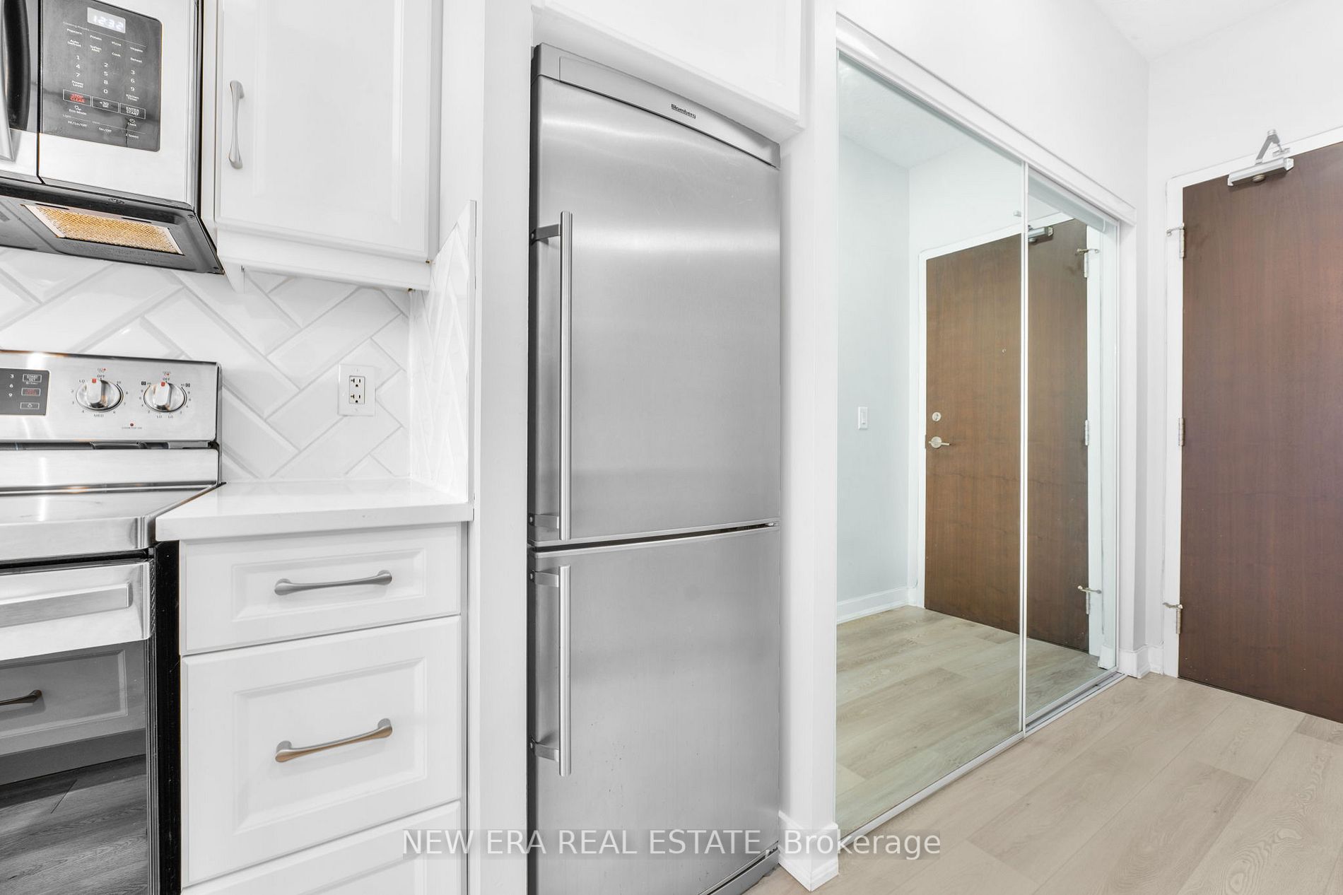 38 Dan Leckie Way, #510