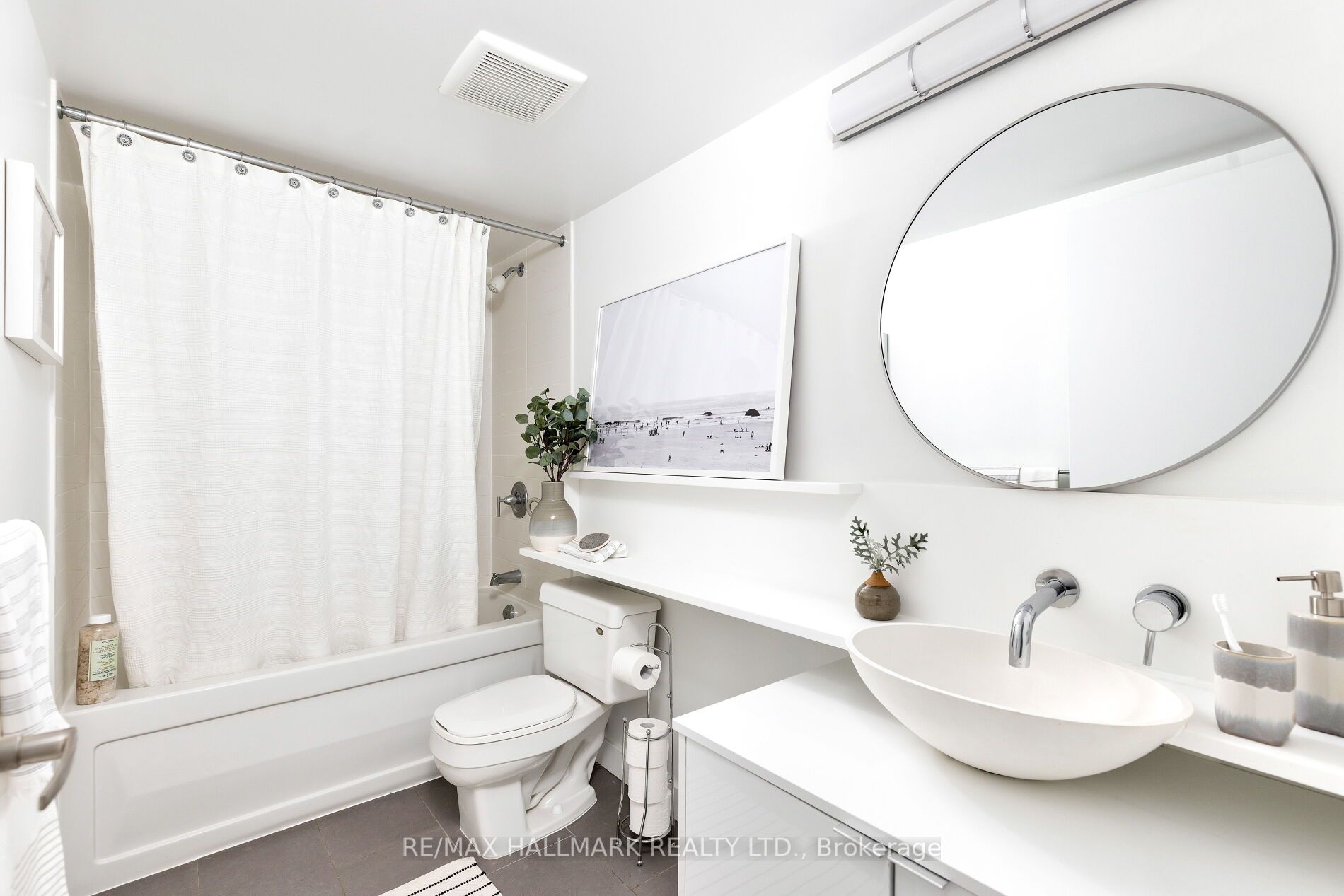 15 Fort York Blvd, #1512
