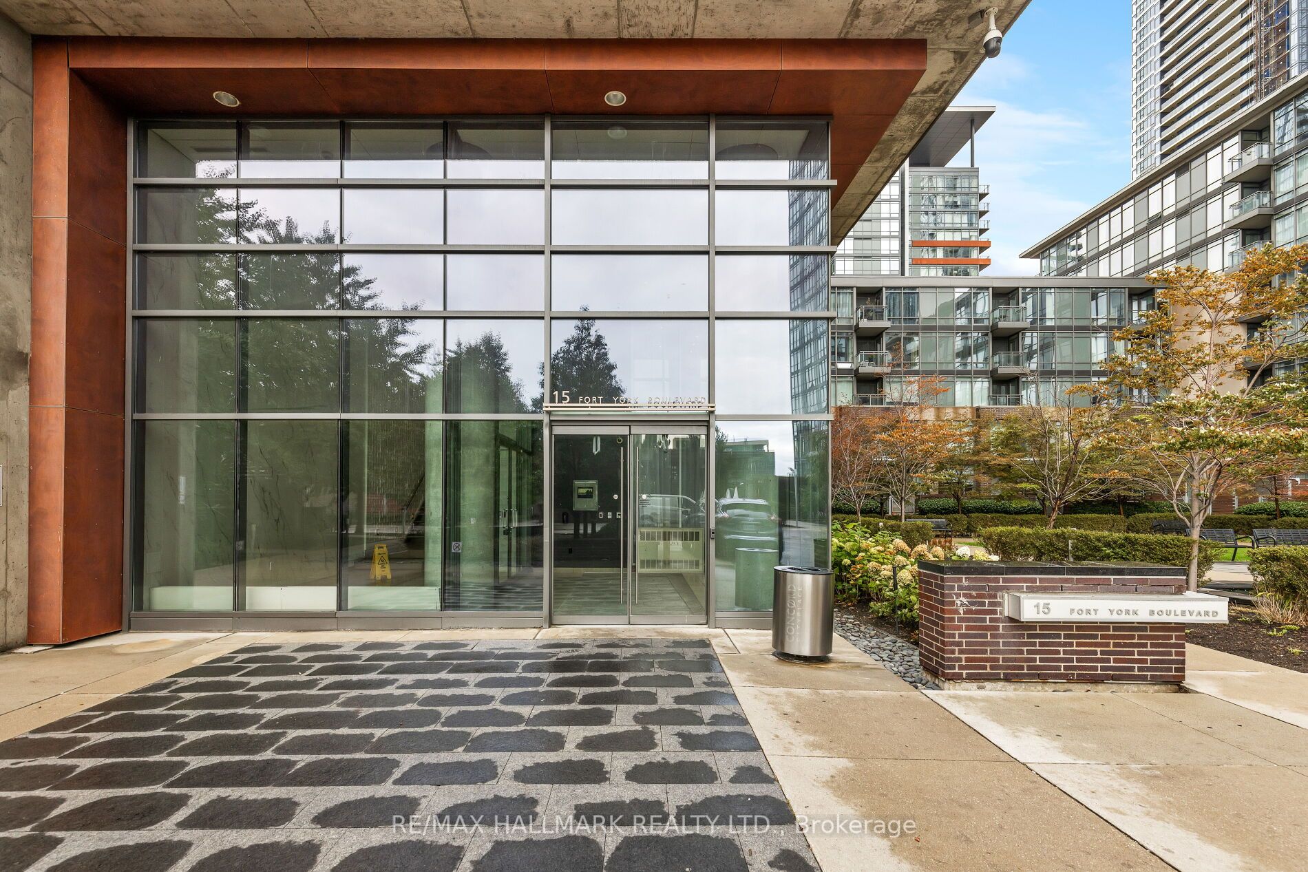 15 Fort York Blvd, #1512