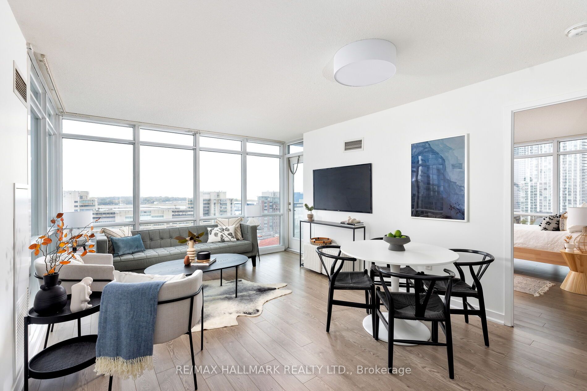 15 Fort York Blvd, #1512