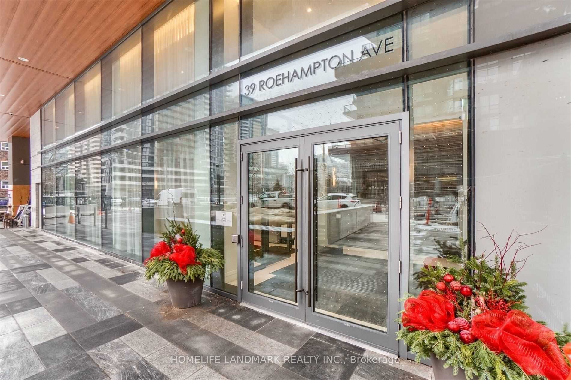 39 Roehampton Ave, ##410
