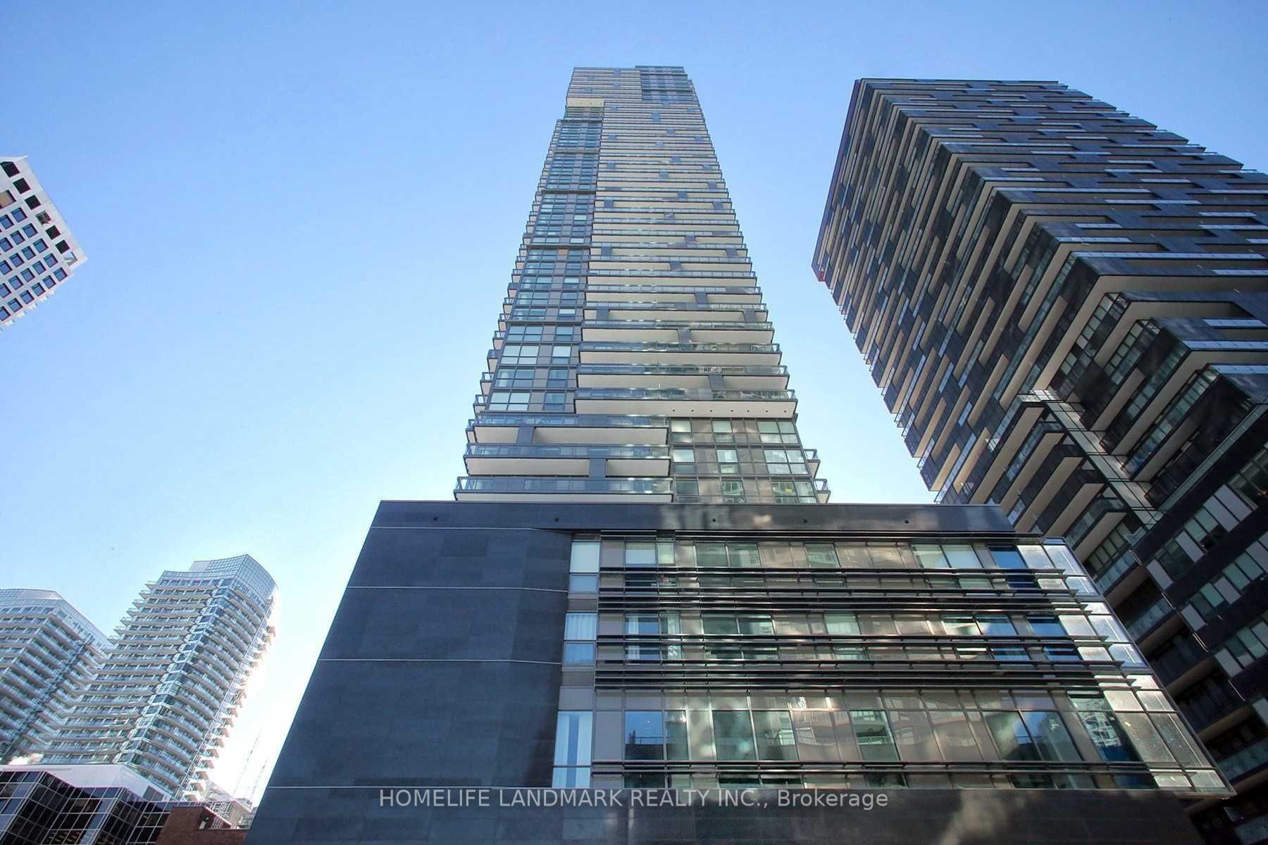 39 Roehampton Ave, ##410
