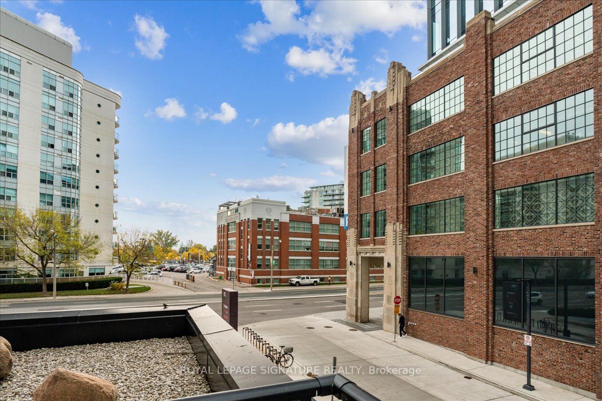 38 Dan Leckie Way, #223