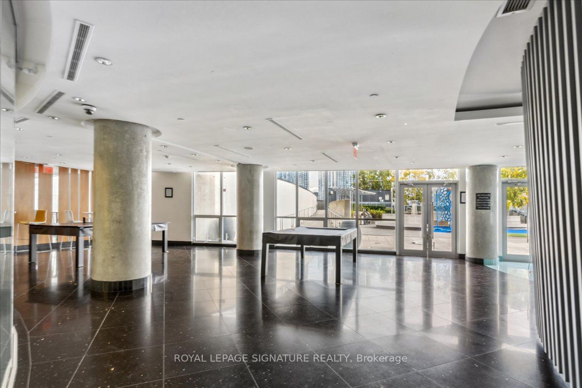 38 Dan Leckie Way, #223