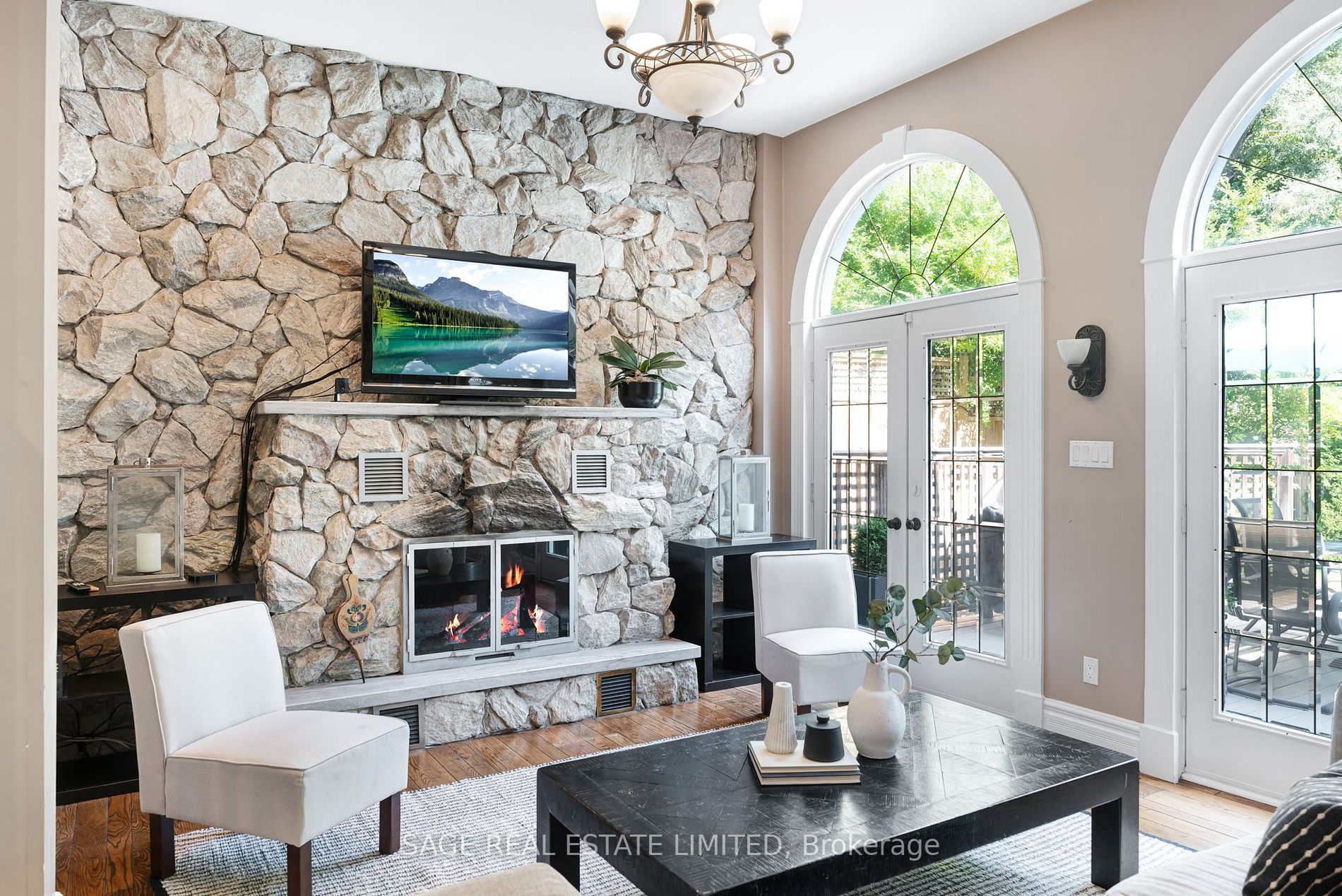 481 Spadina Rd