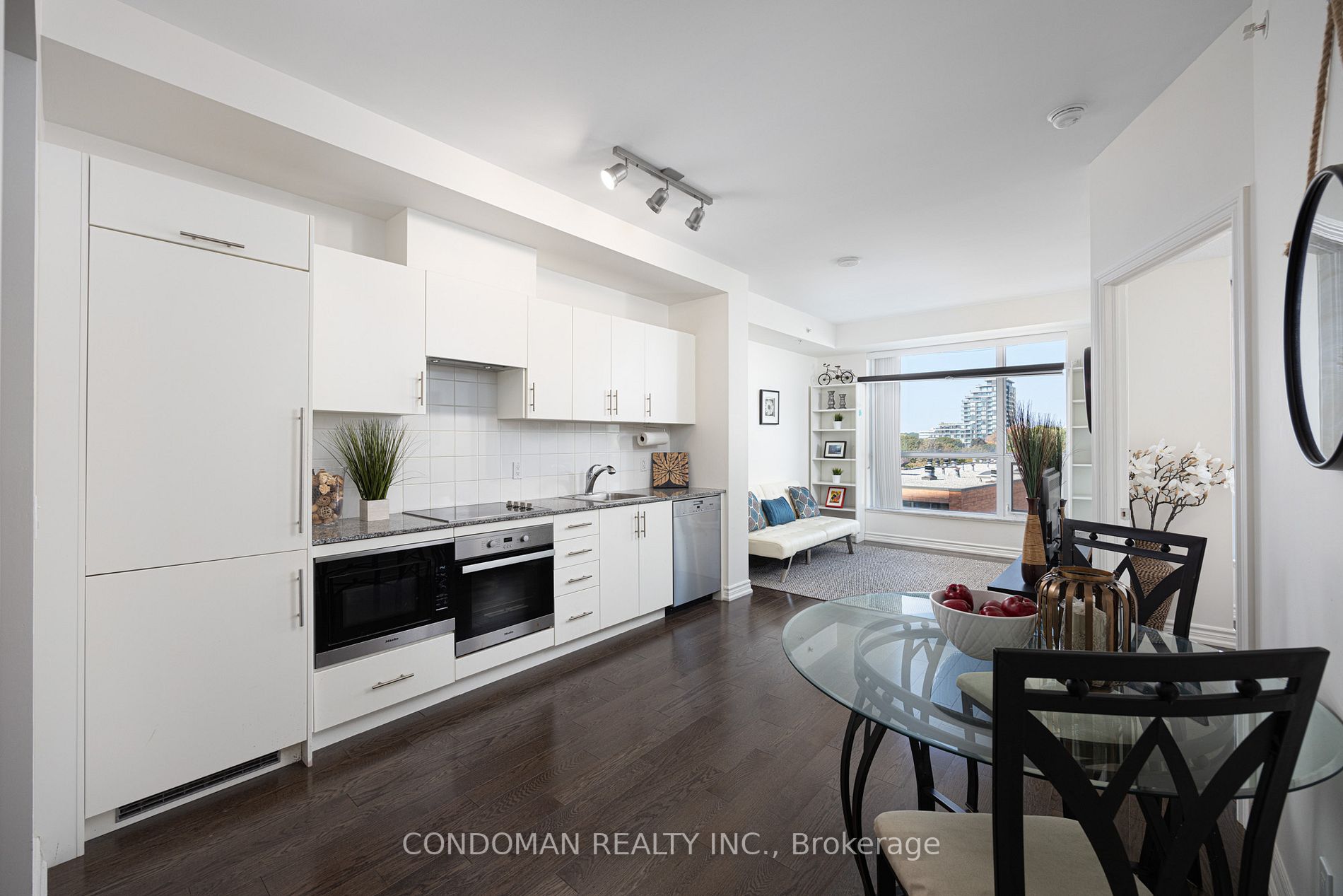 23 Glebe Road W, #515