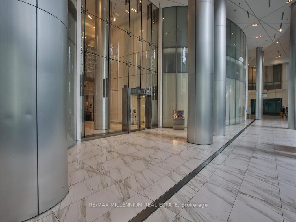 14 York St W, #2804
