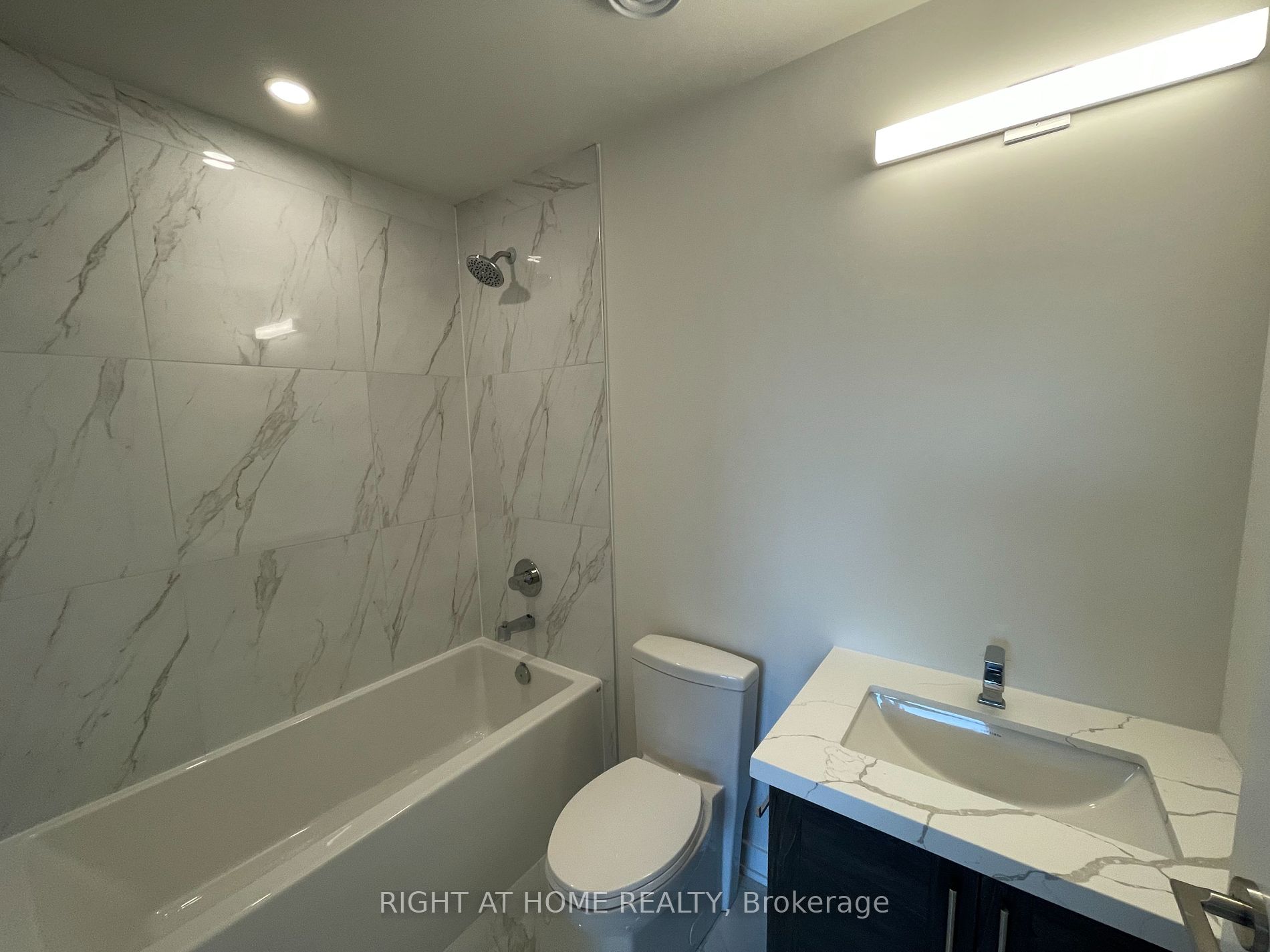15 Ellerslie Ave, #1210