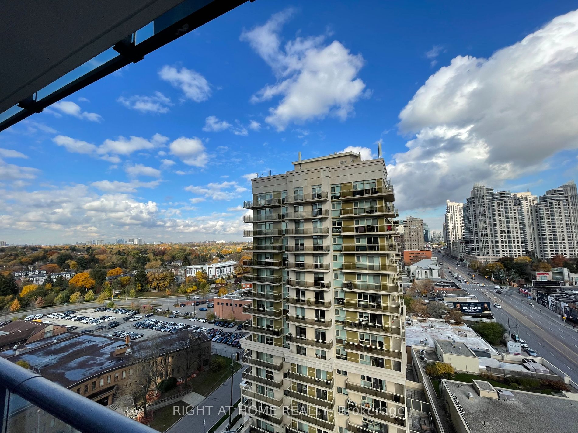 15 Ellerslie Ave, #1210