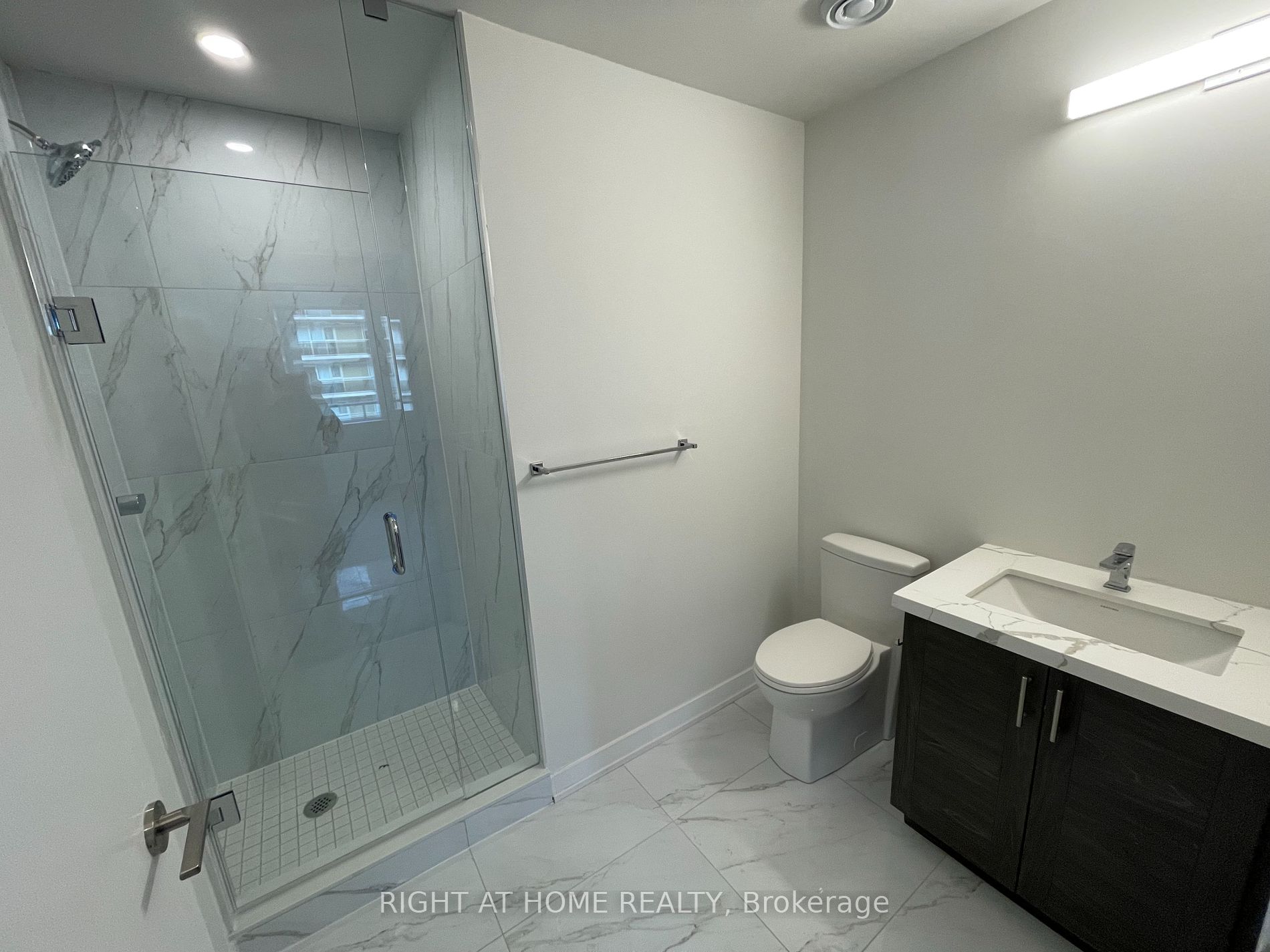 15 Ellerslie Ave, #1210