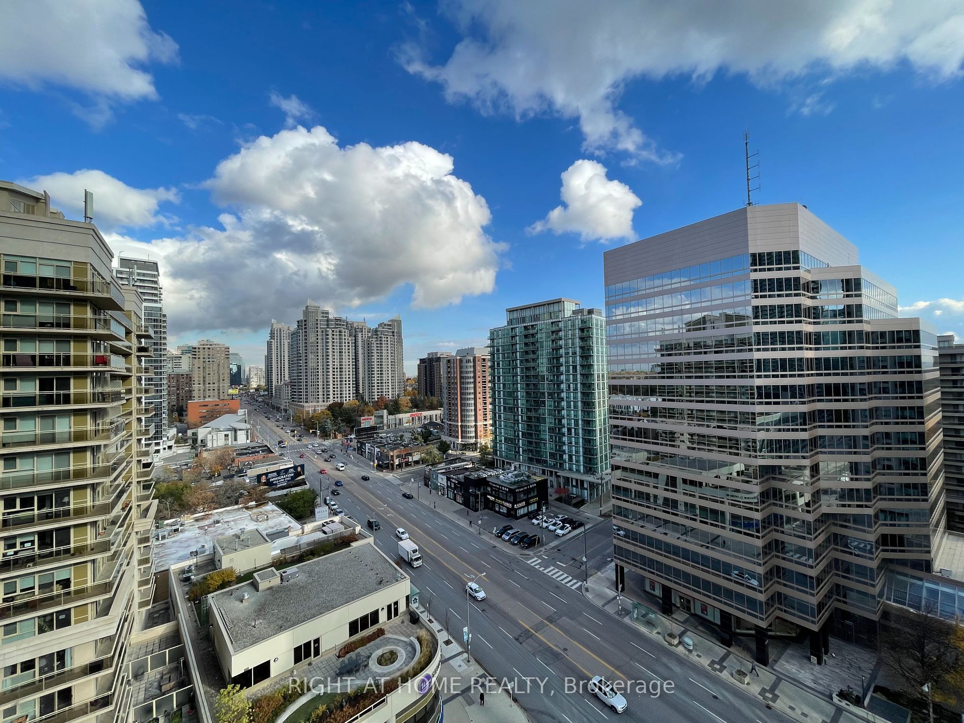 15 Ellerslie Ave, #1210