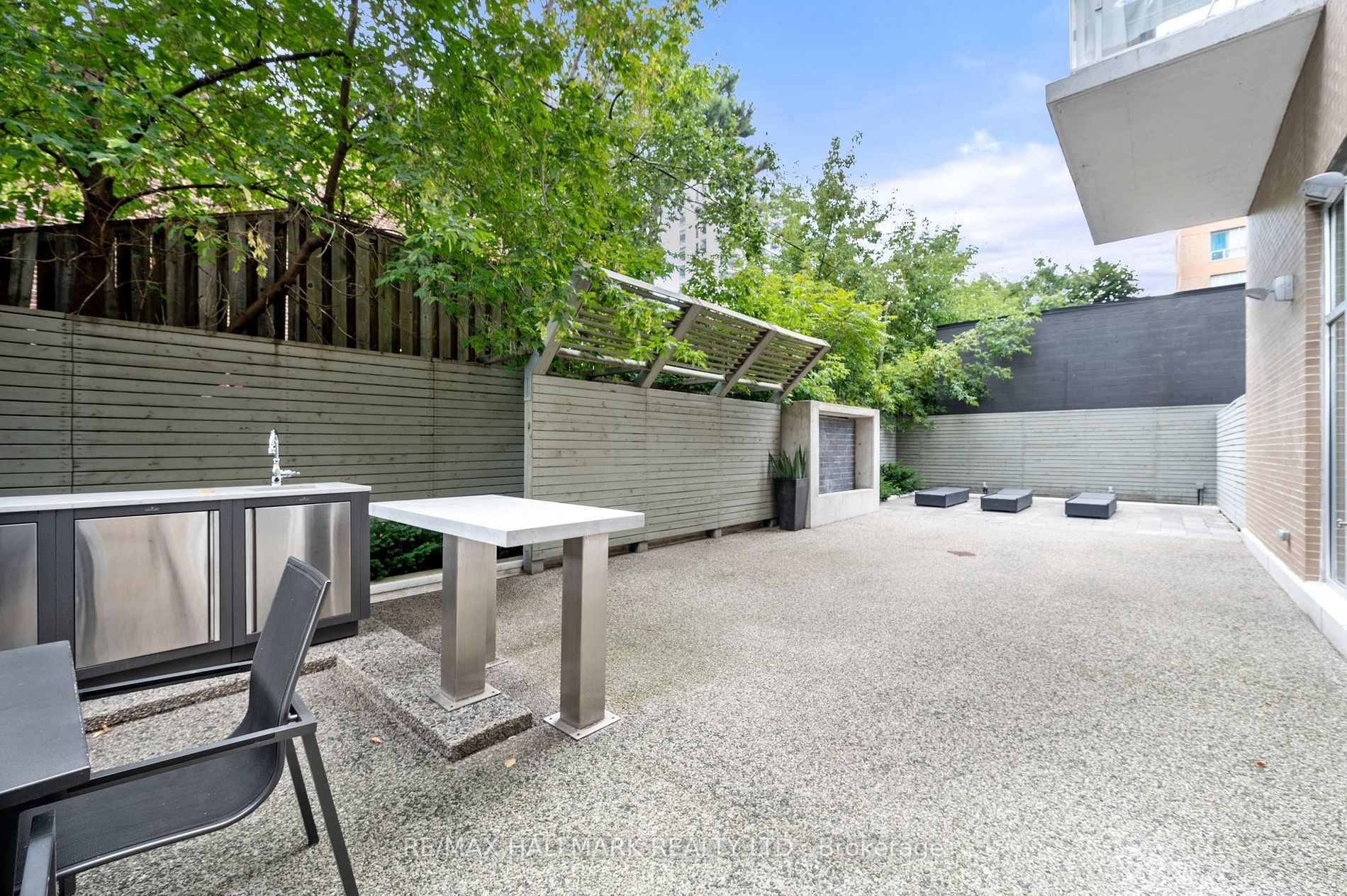 68 Merton St, #1207