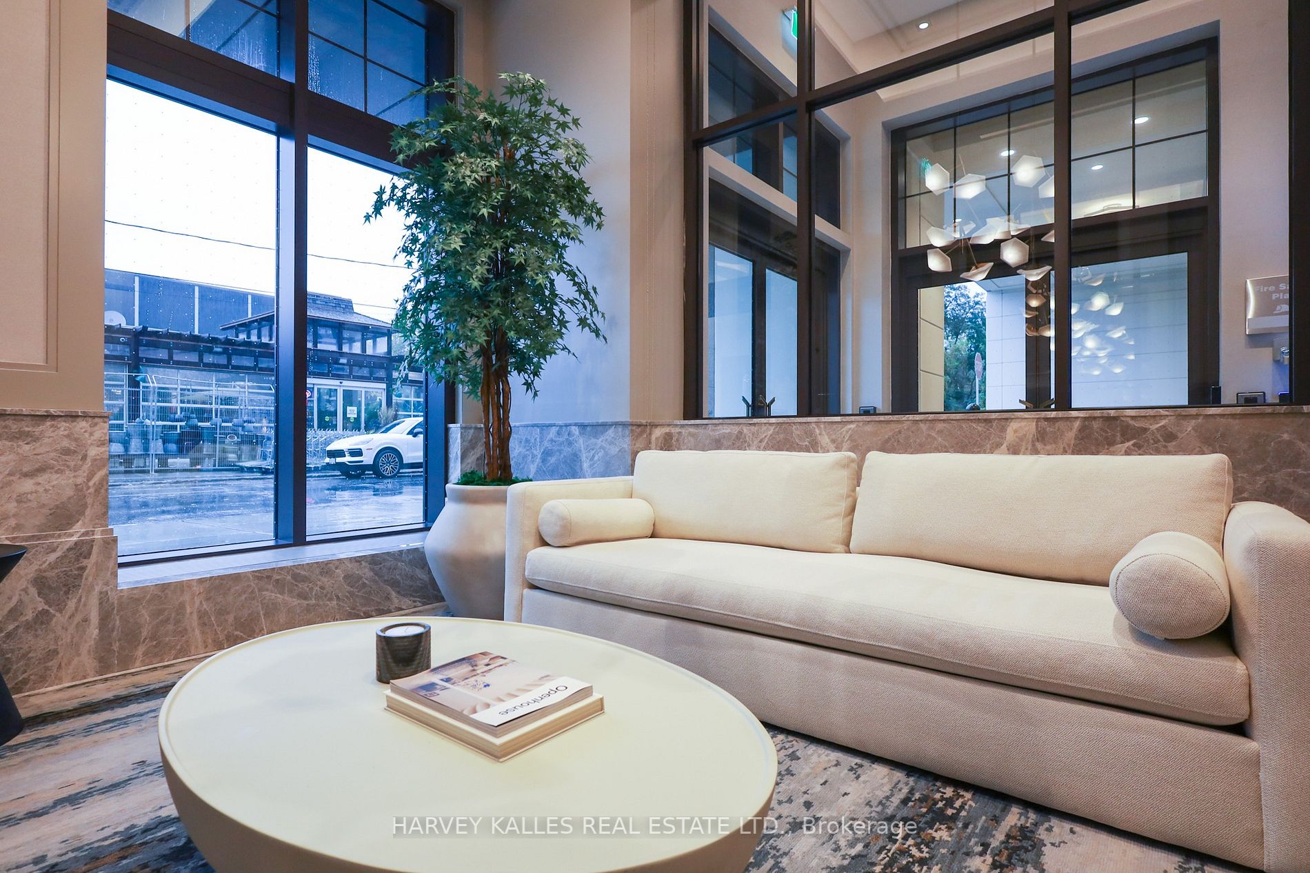 2781 Yonge St, #511