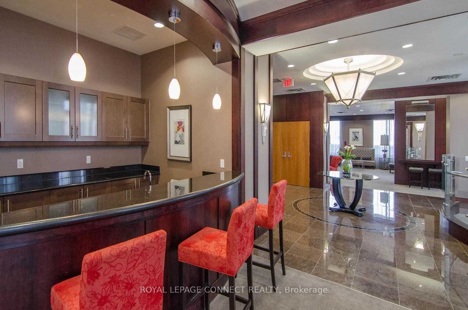 35 Balmuto St, #2104