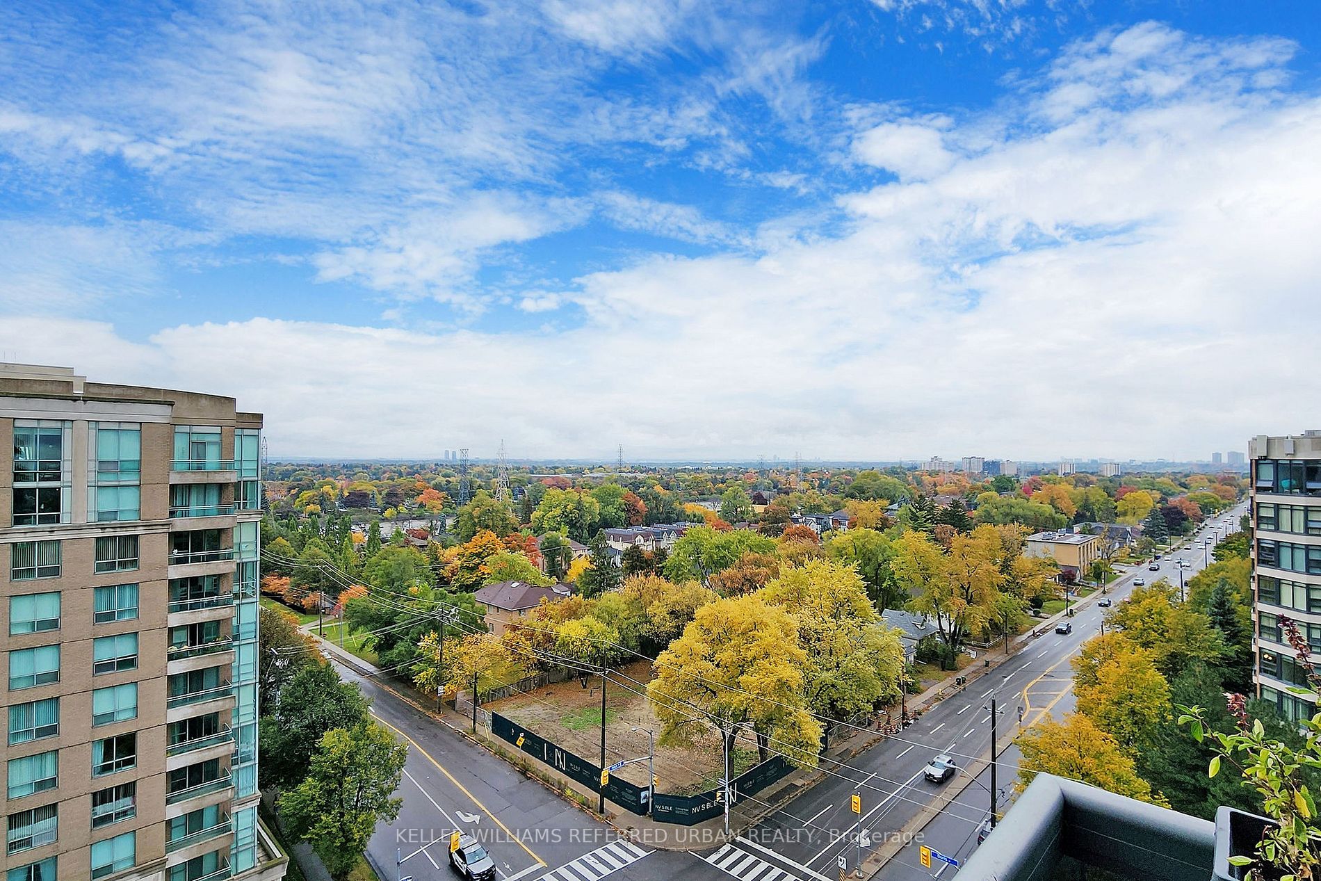 35 Finch Ave E, #1505